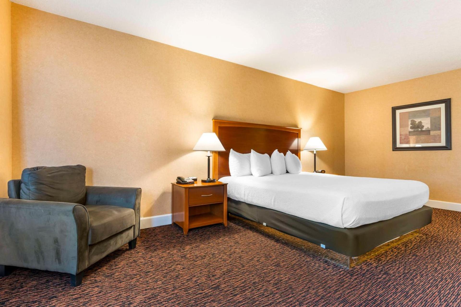 Best Western Plus Placerville Inn photo 29