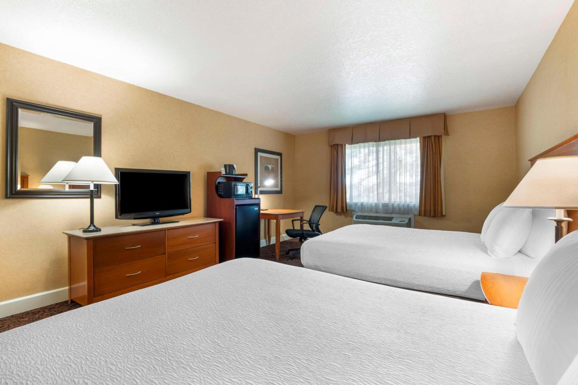 Best Western Plus Placerville Inn photo 35