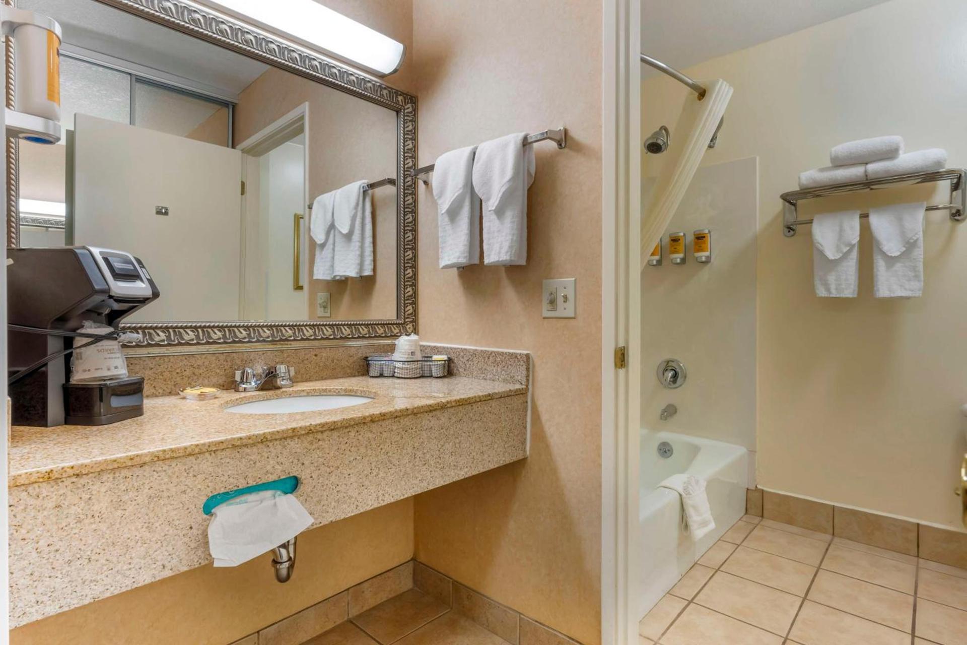 Best Western Plus Placerville Inn photo 44
