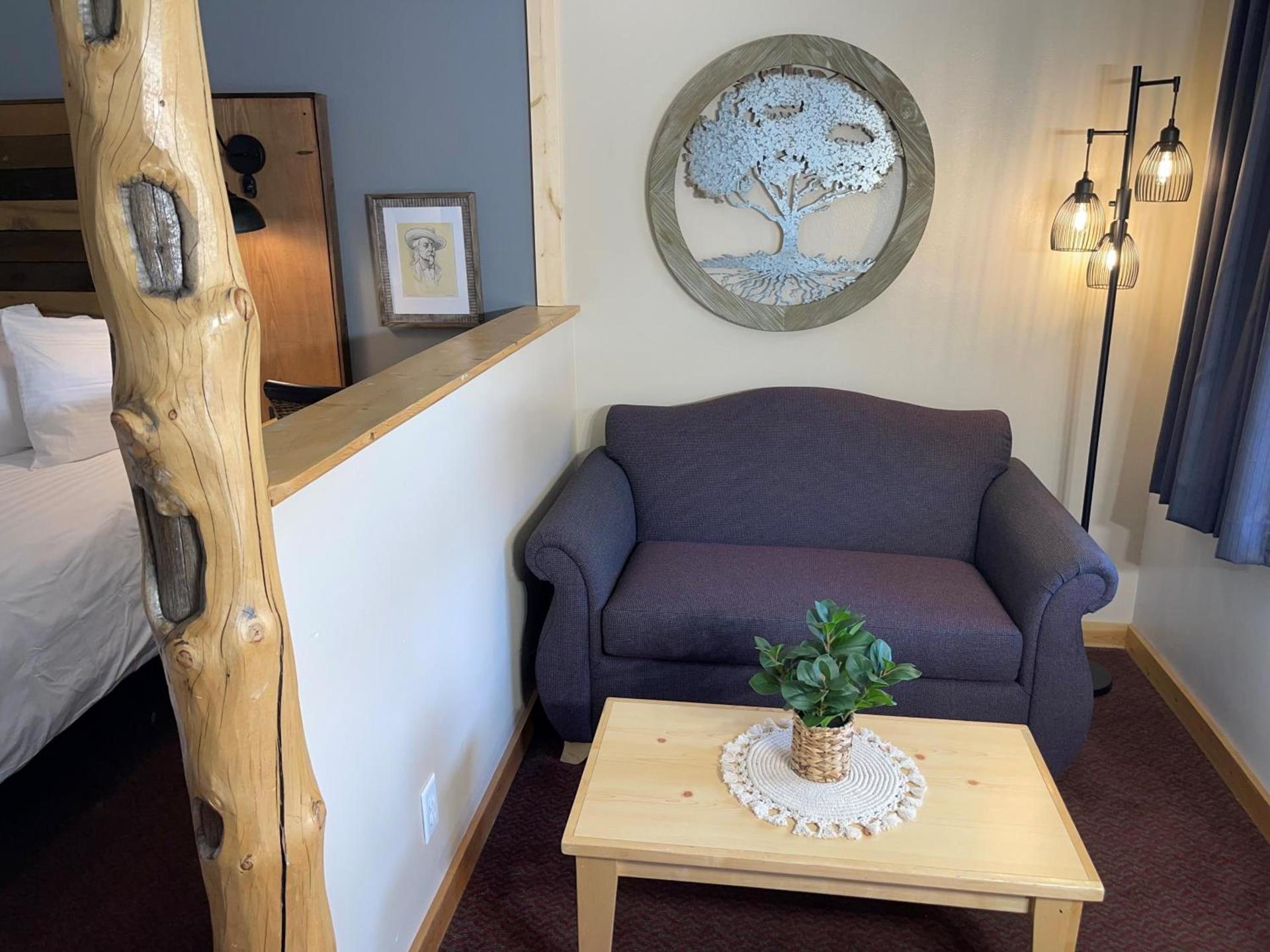Moose Creek Lodge & Suites photo 9