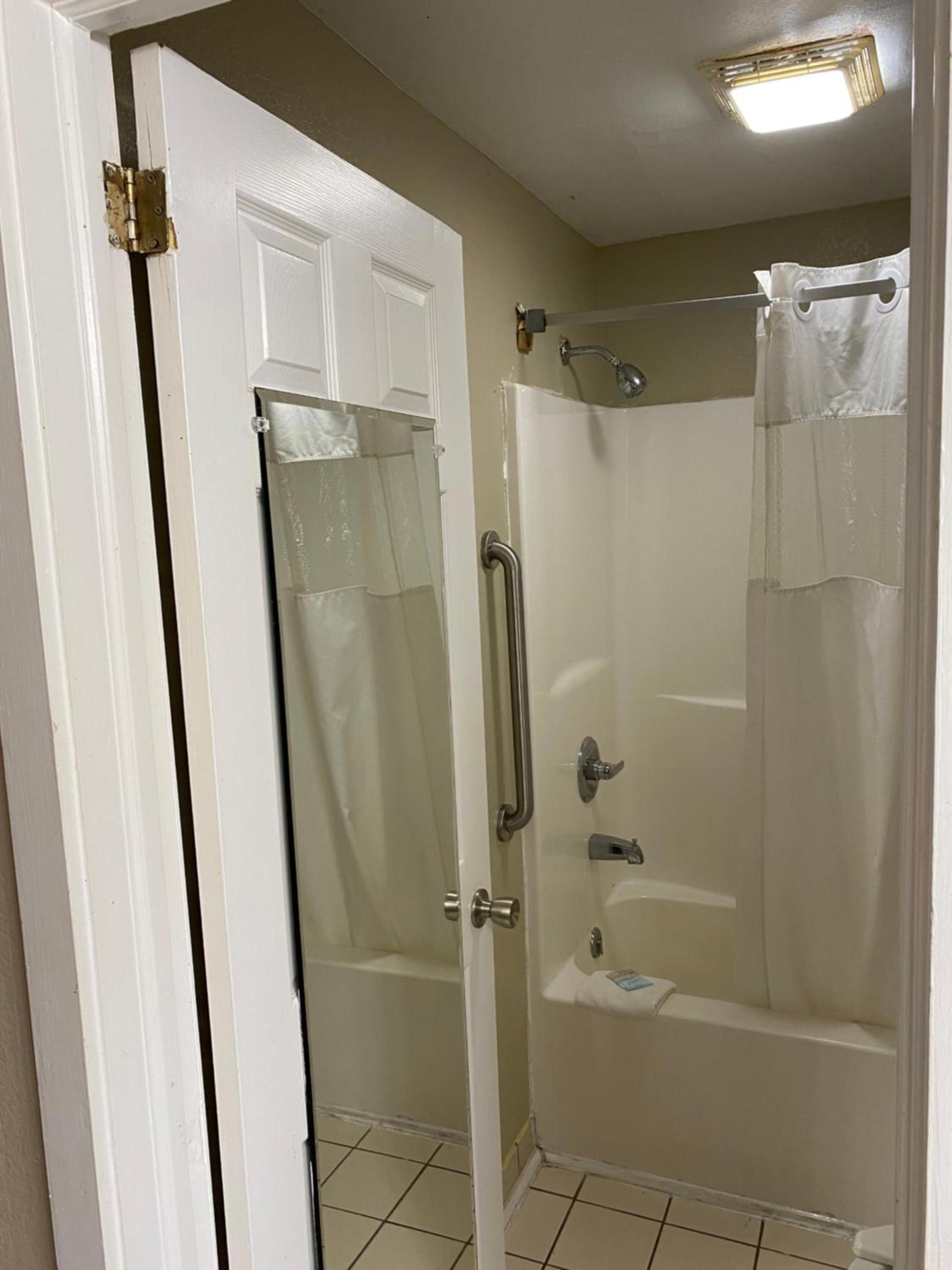Atlantic Shores Inn and Suites photo 28