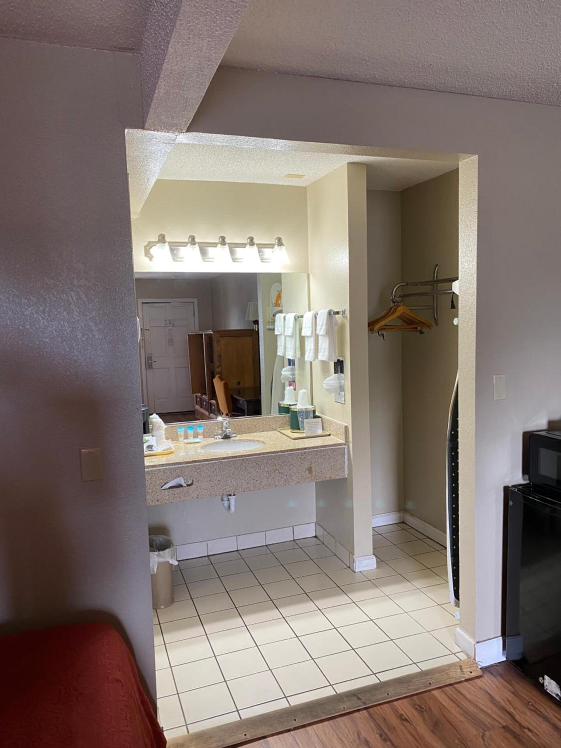 Atlantic Shores Inn and Suites photo 27