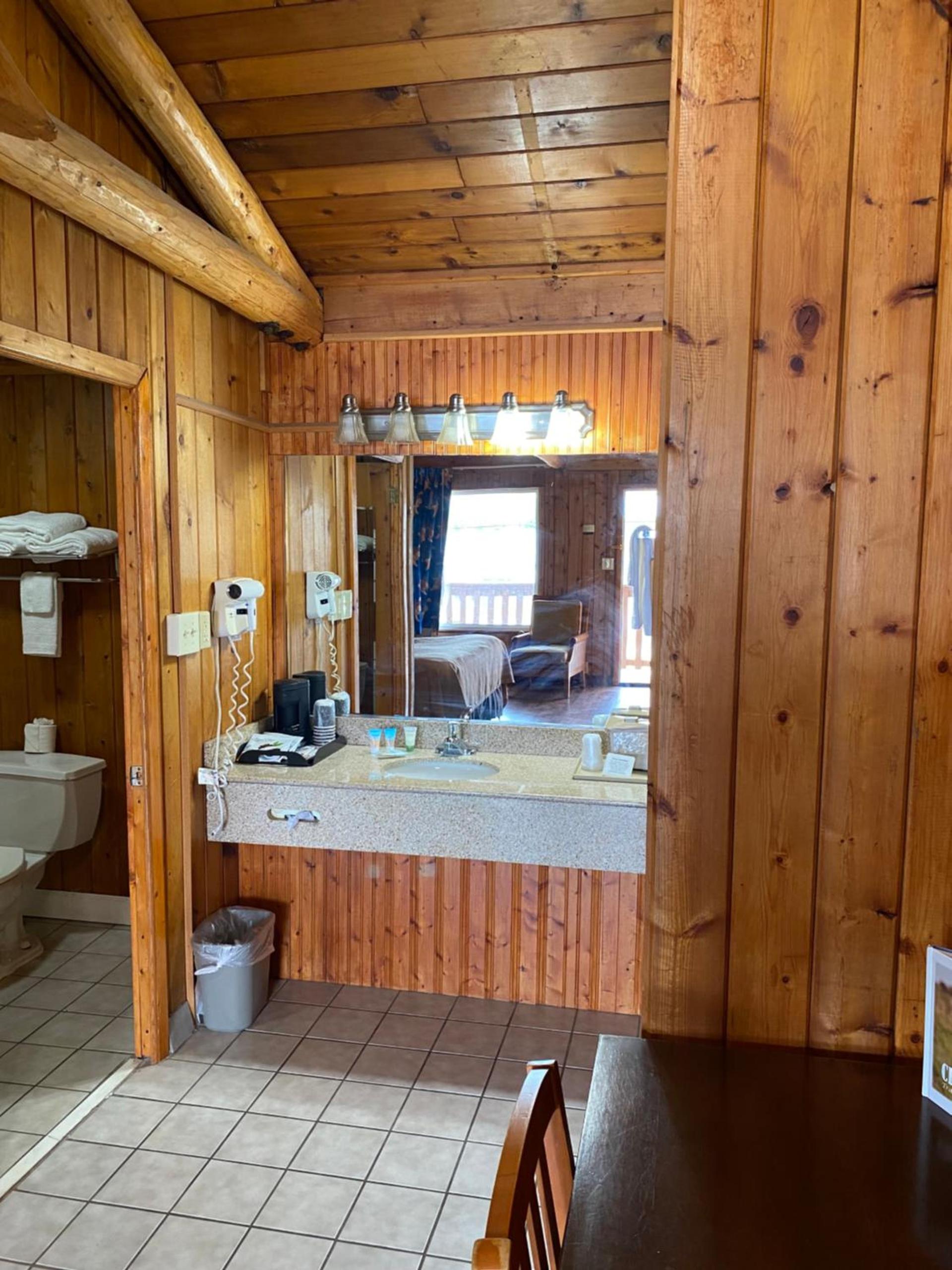 Atlantic Shores Inn and Suites photo 23