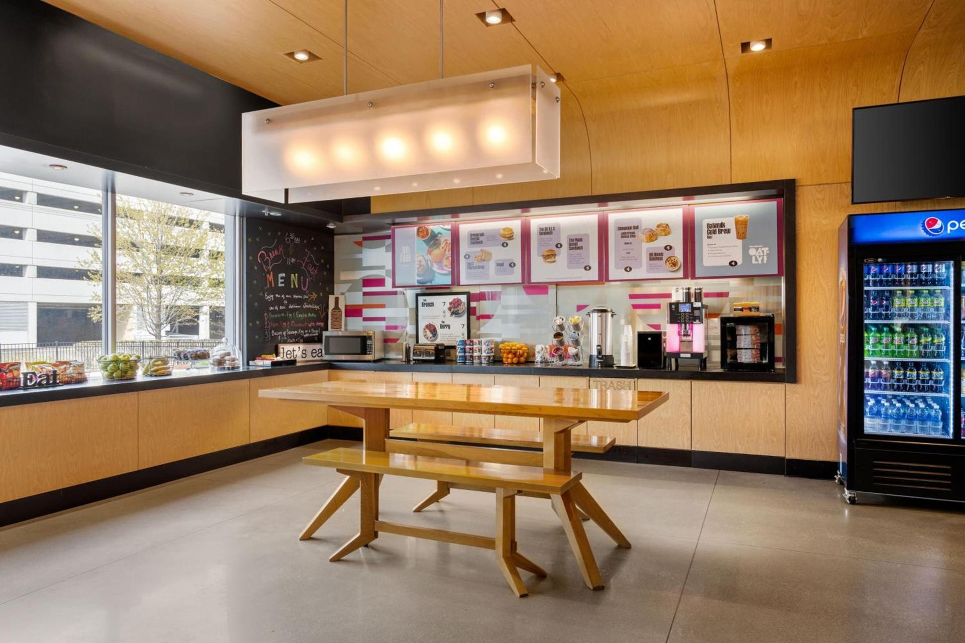 Aloft by Marriott Chicago O'Hare photo 16