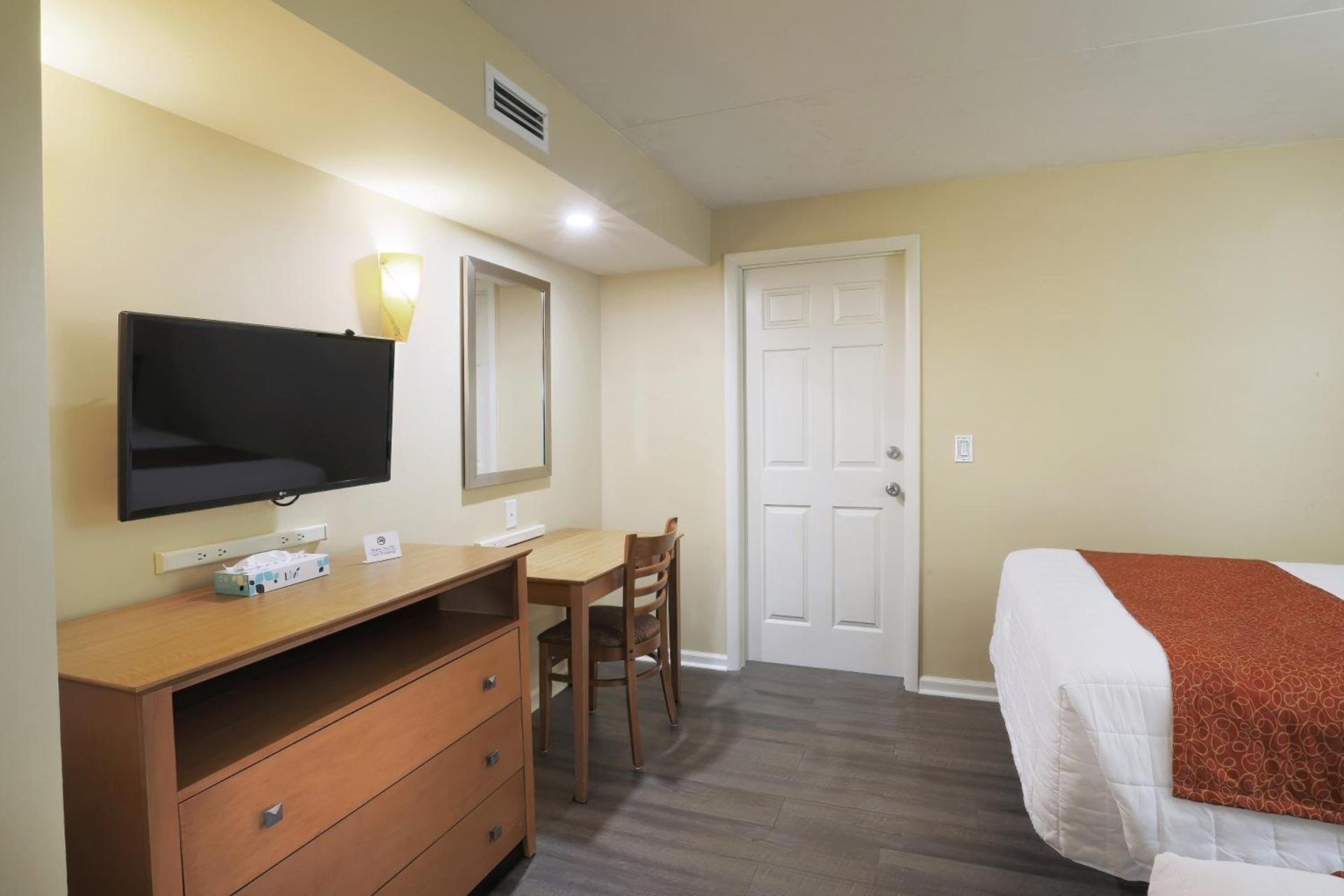 Fleur de Lis Beach Motel photo 18