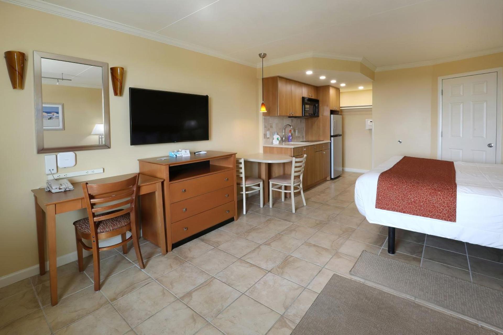 Fleur de Lis Beach Motel photo 27