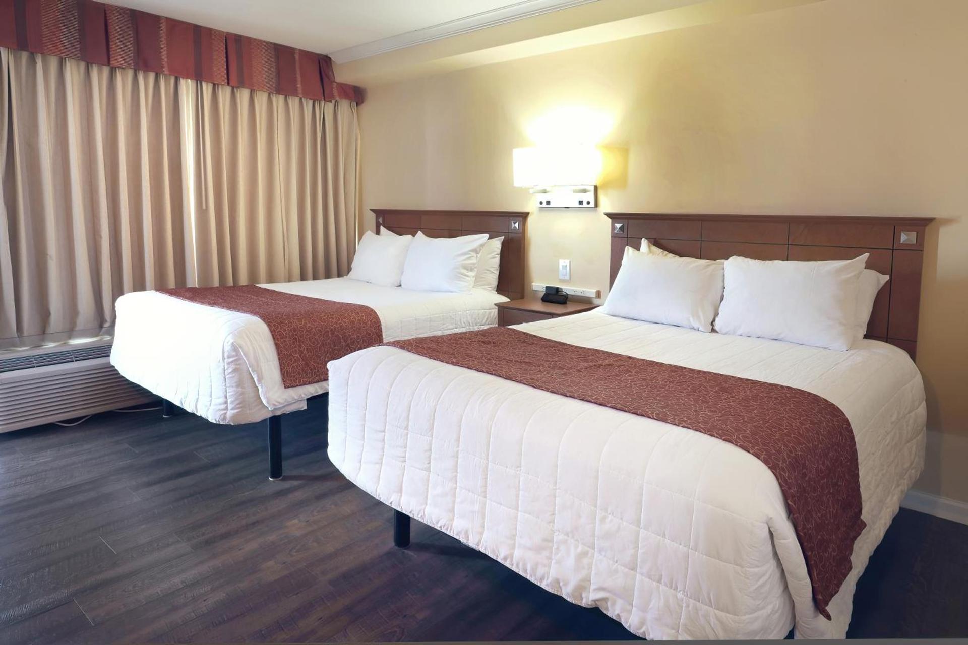 Fleur de Lis Beach Motel photo 25