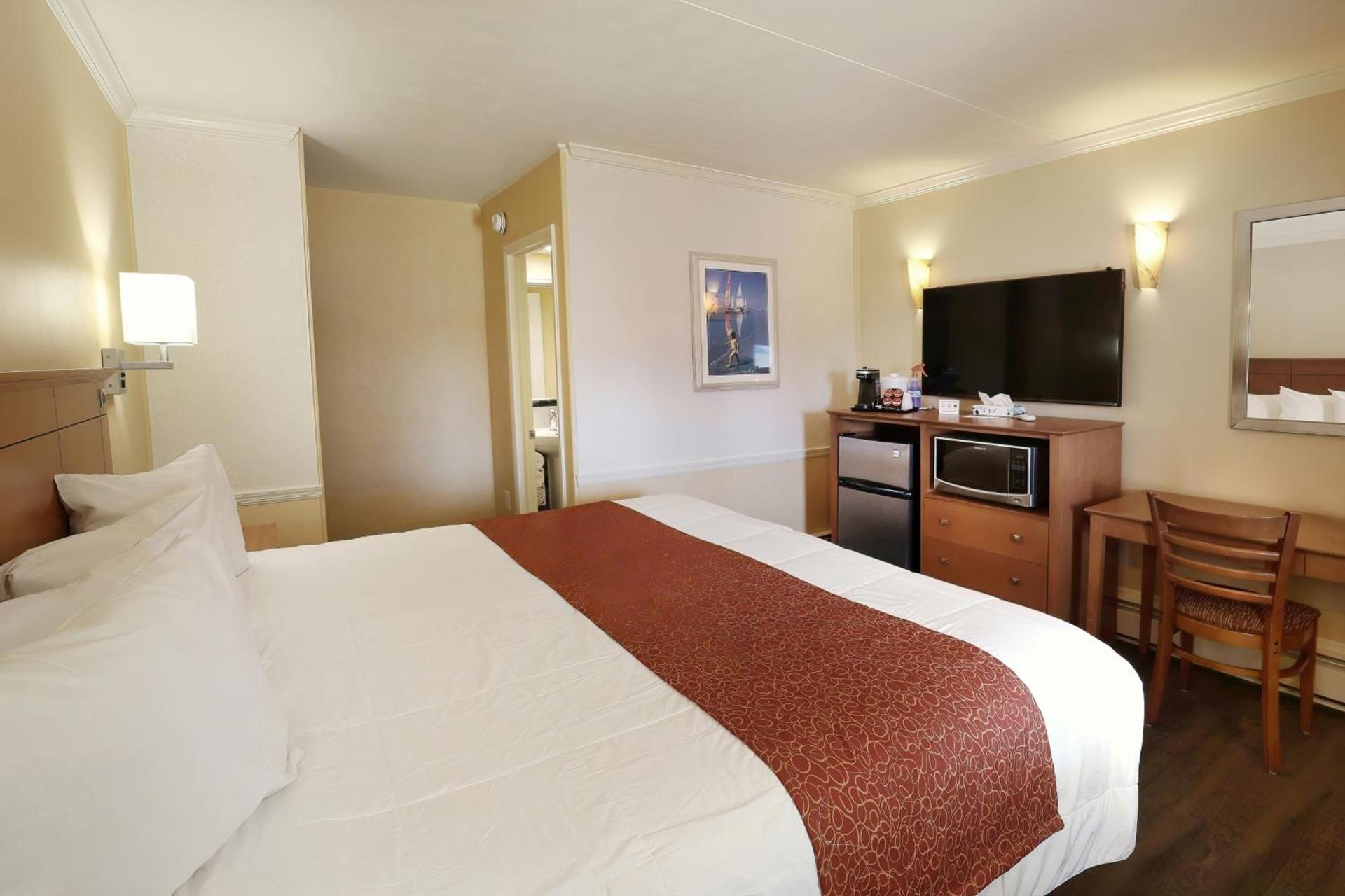 Fleur de Lis Beach Motel photo 36