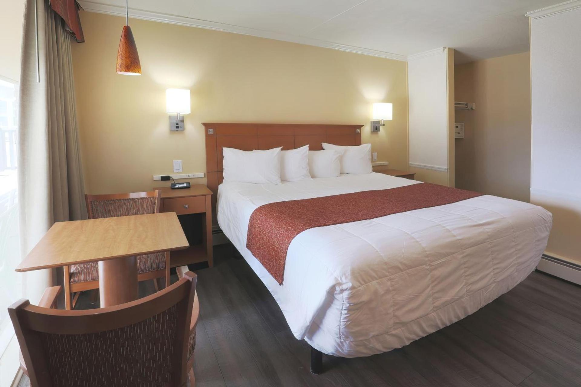 Fleur de Lis Beach Motel photo 37