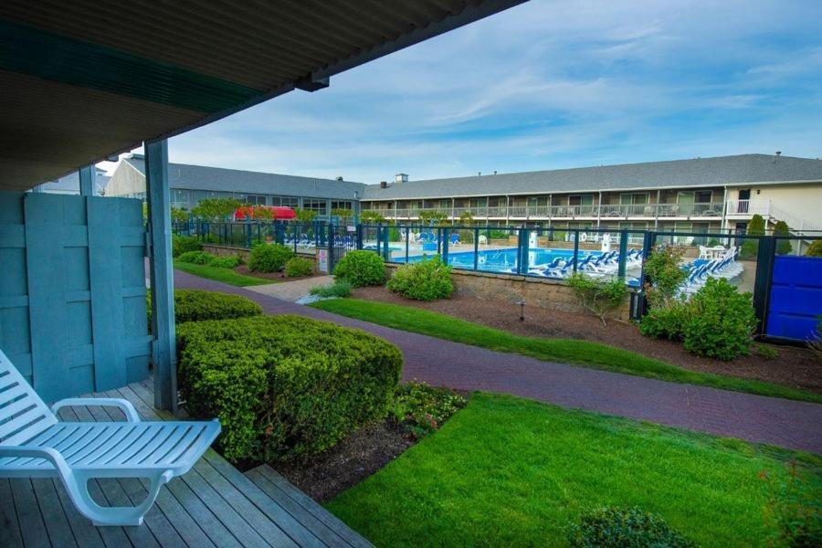 Red Jacket Beach Resort photo 57