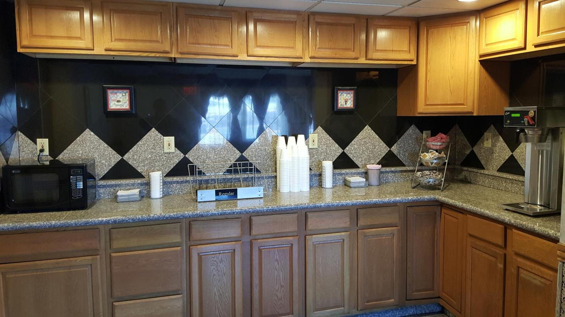 Motel 6-El Paso, TX - West photo 16