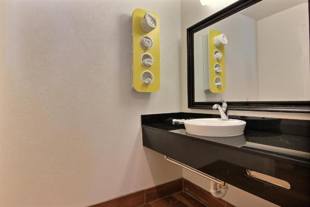 Motel 6-Rockport, TX photo 23