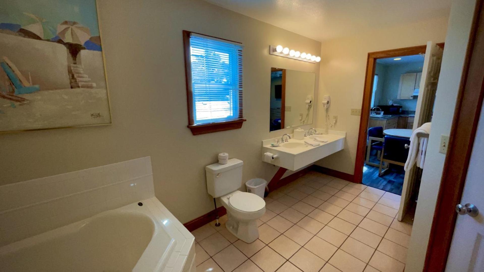 Pony Island Inn photo 27
