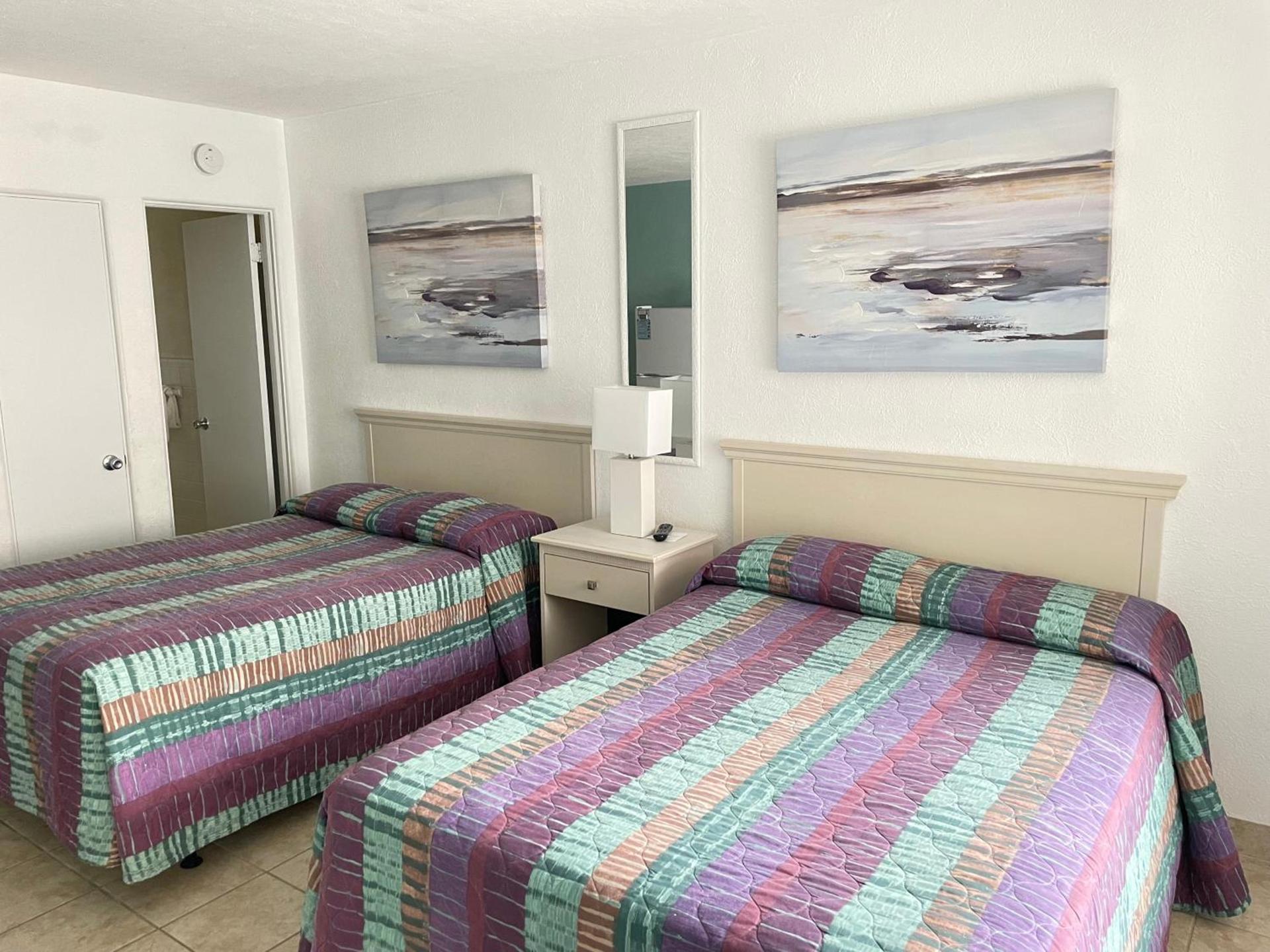 Beach Colony Motel photo 81