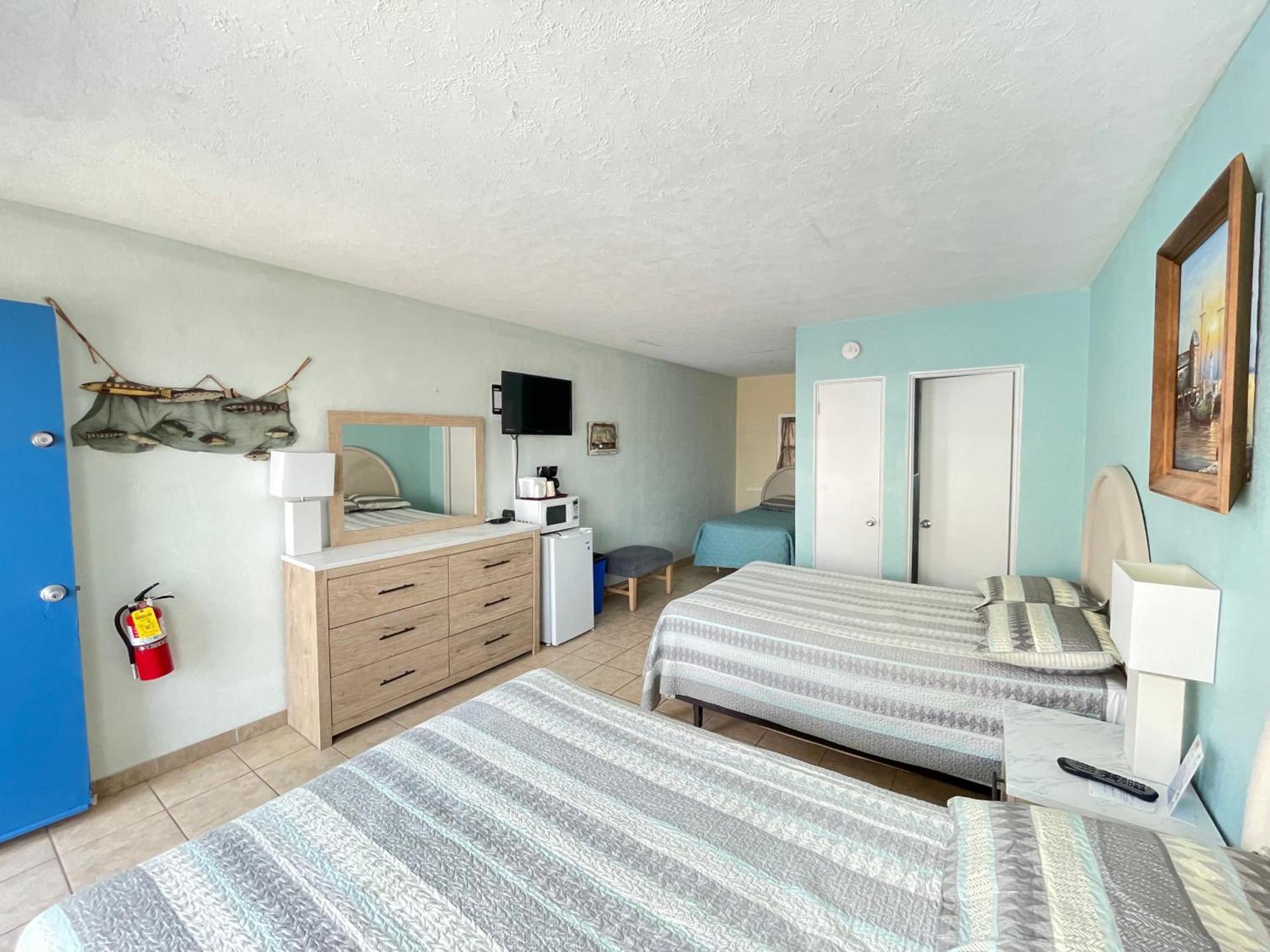 Beach Colony Motel photo 80