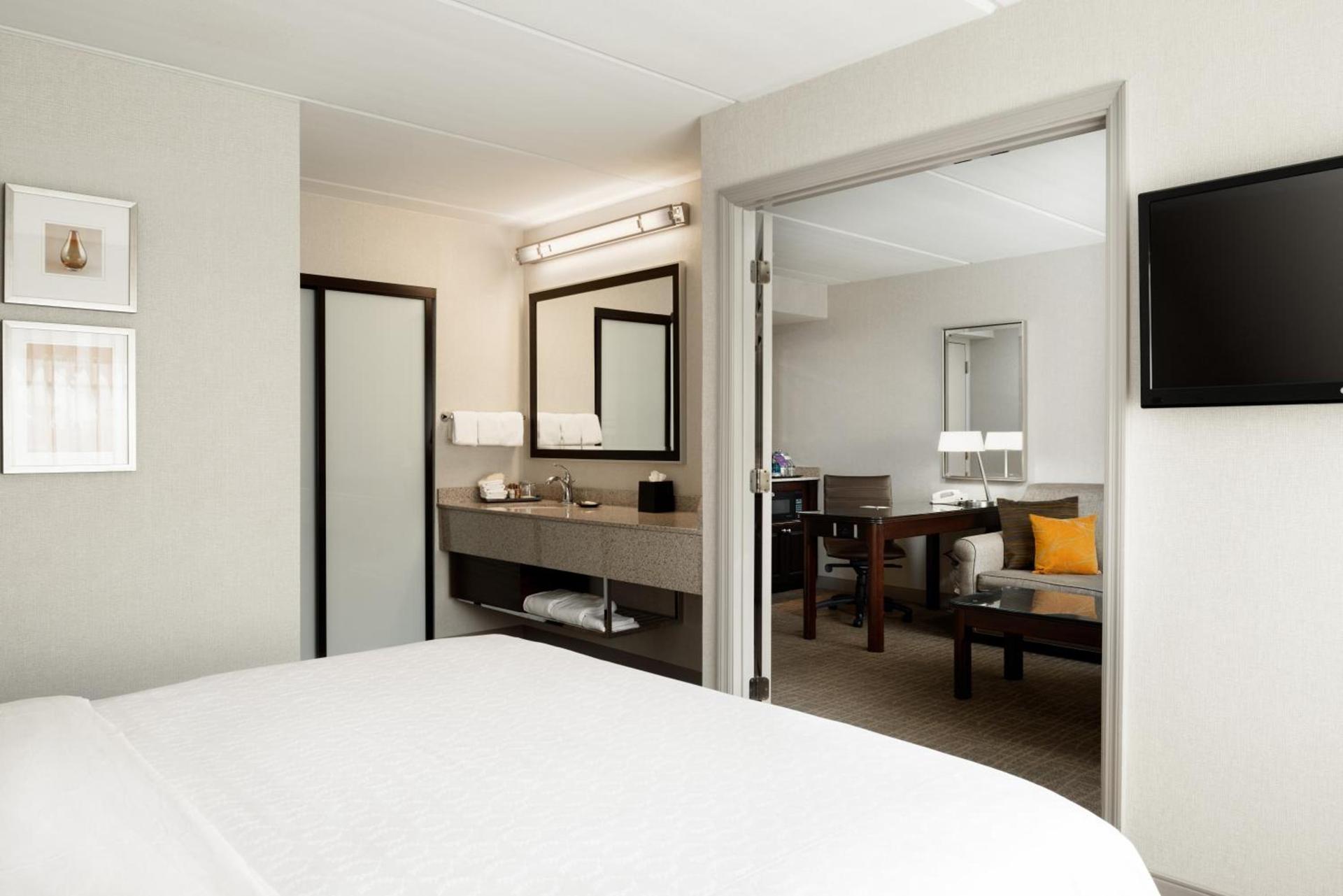 Sheraton Suites Orlando Airport Hotel photo 35