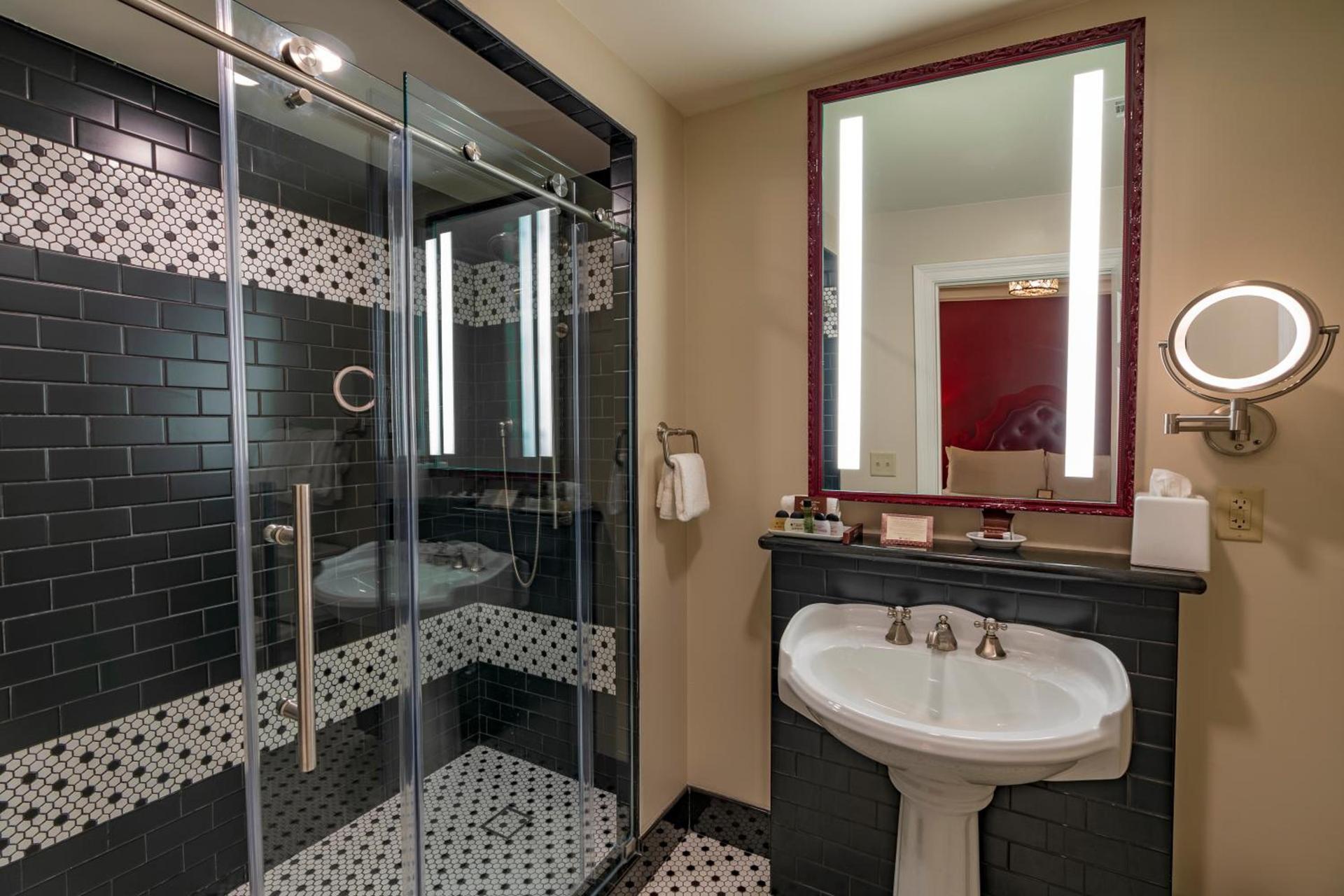 Dauphine Orleans Hotel photo 36