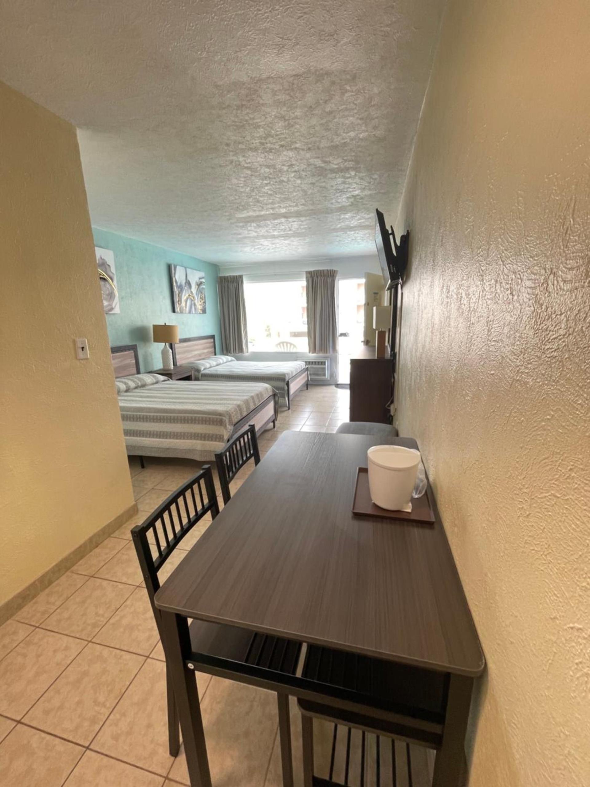Beach Colony Motel photo 56