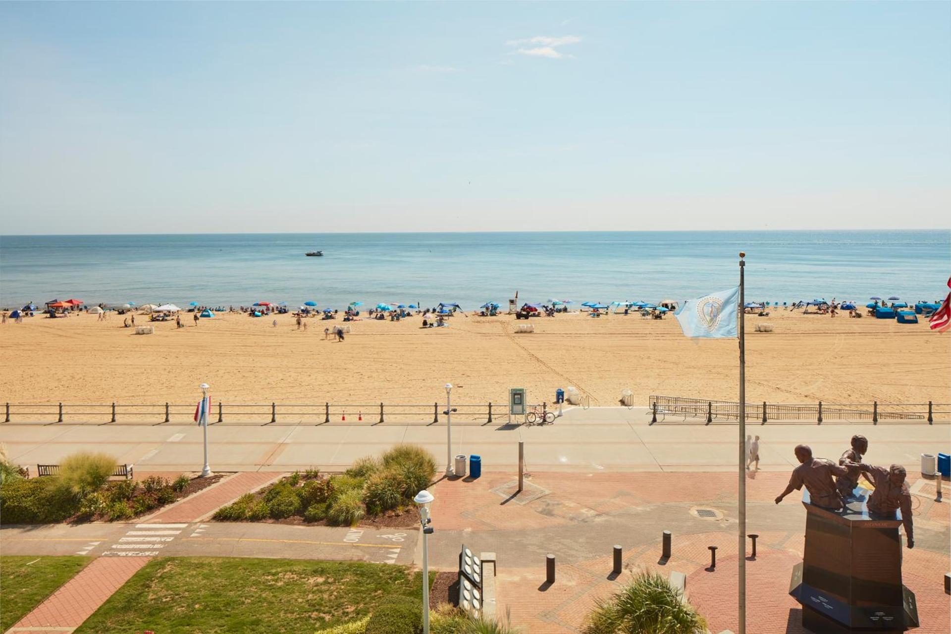 Sheraton Oceanfront Hotel photo 5