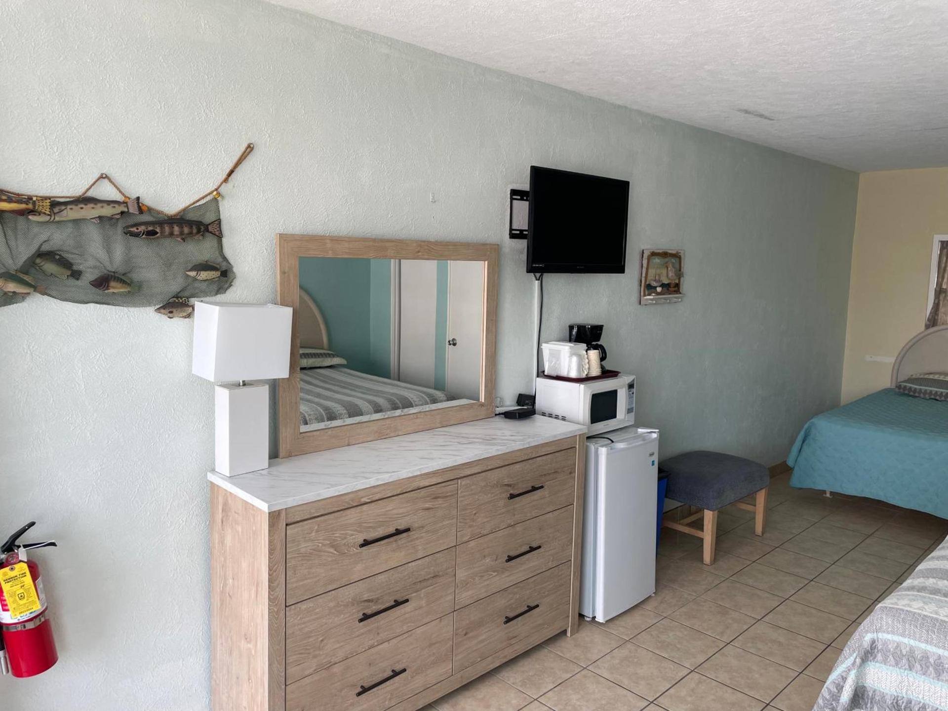 Beach Colony Motel photo 19