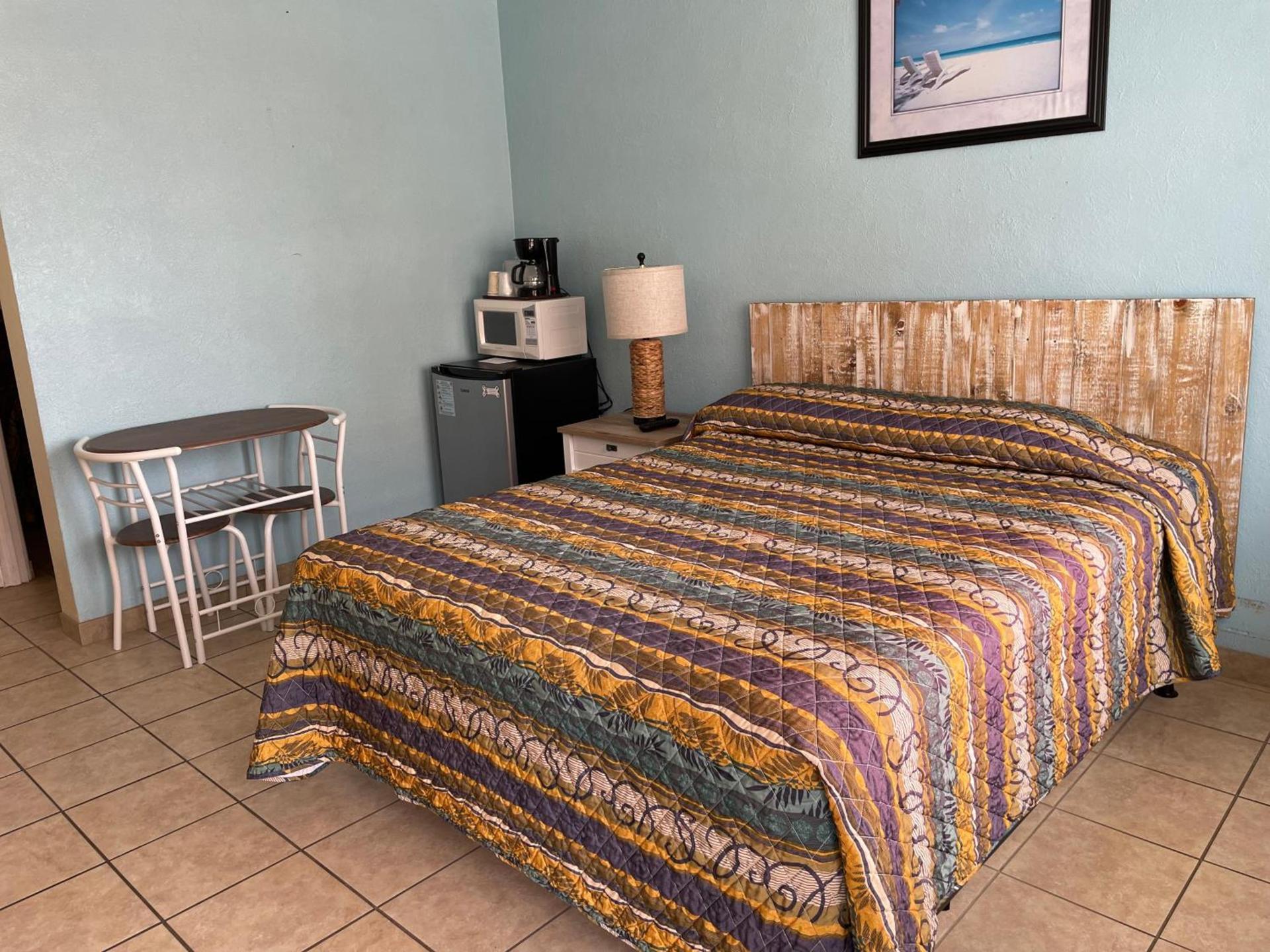 Beach Colony Motel photo 65