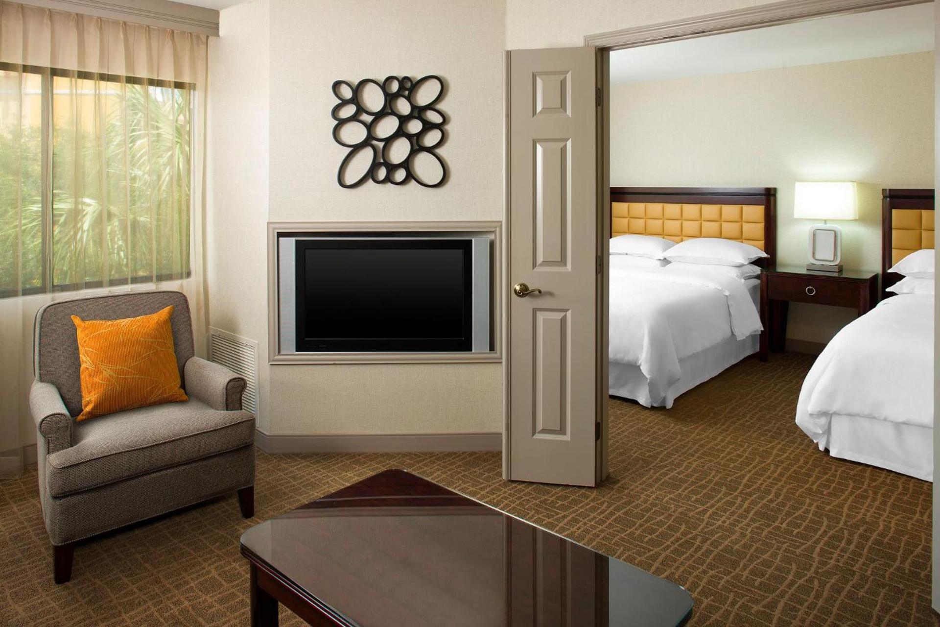 Sheraton Suites Orlando Airport Hotel photo 37