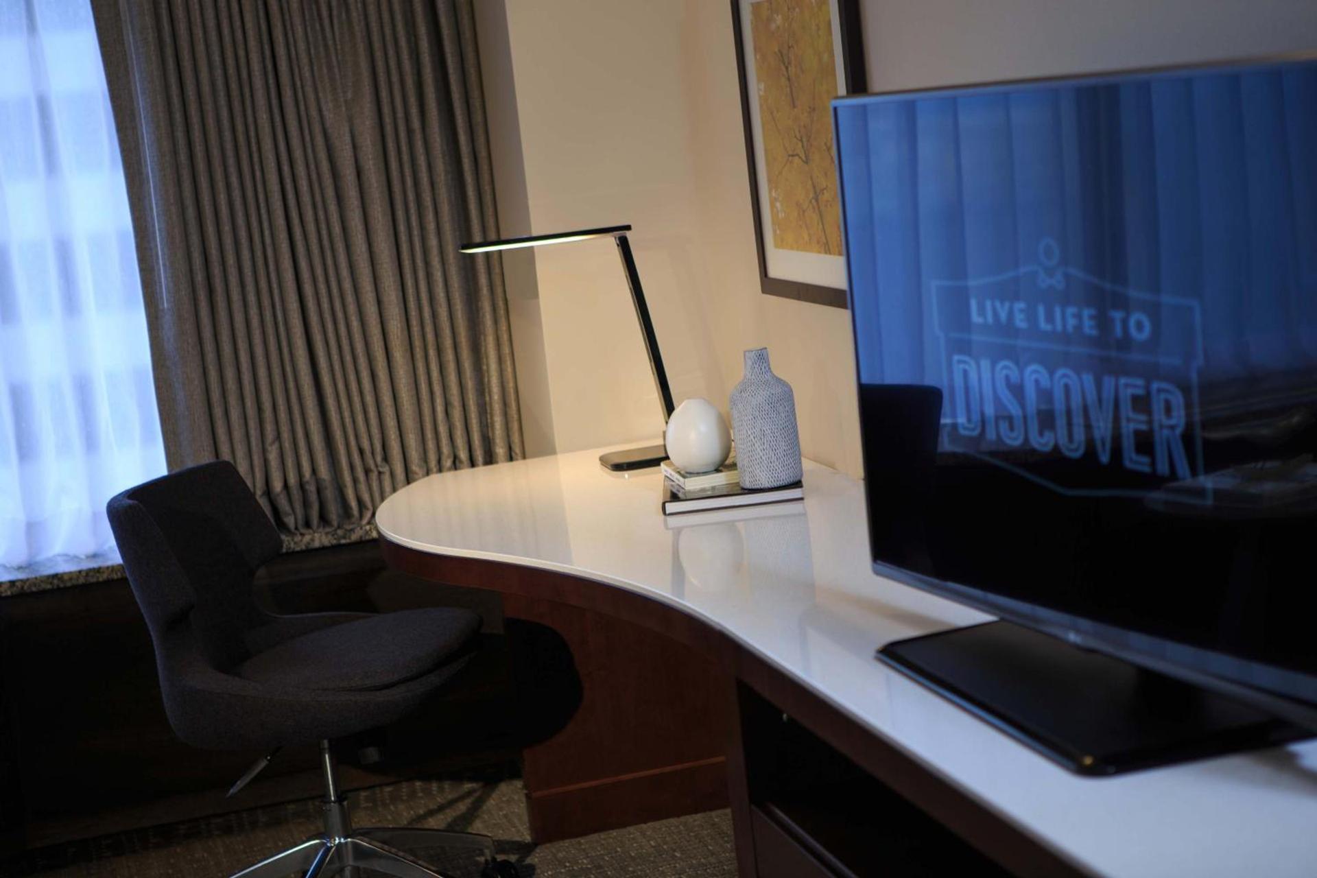 Renaissance Seattle Hotel photo 9