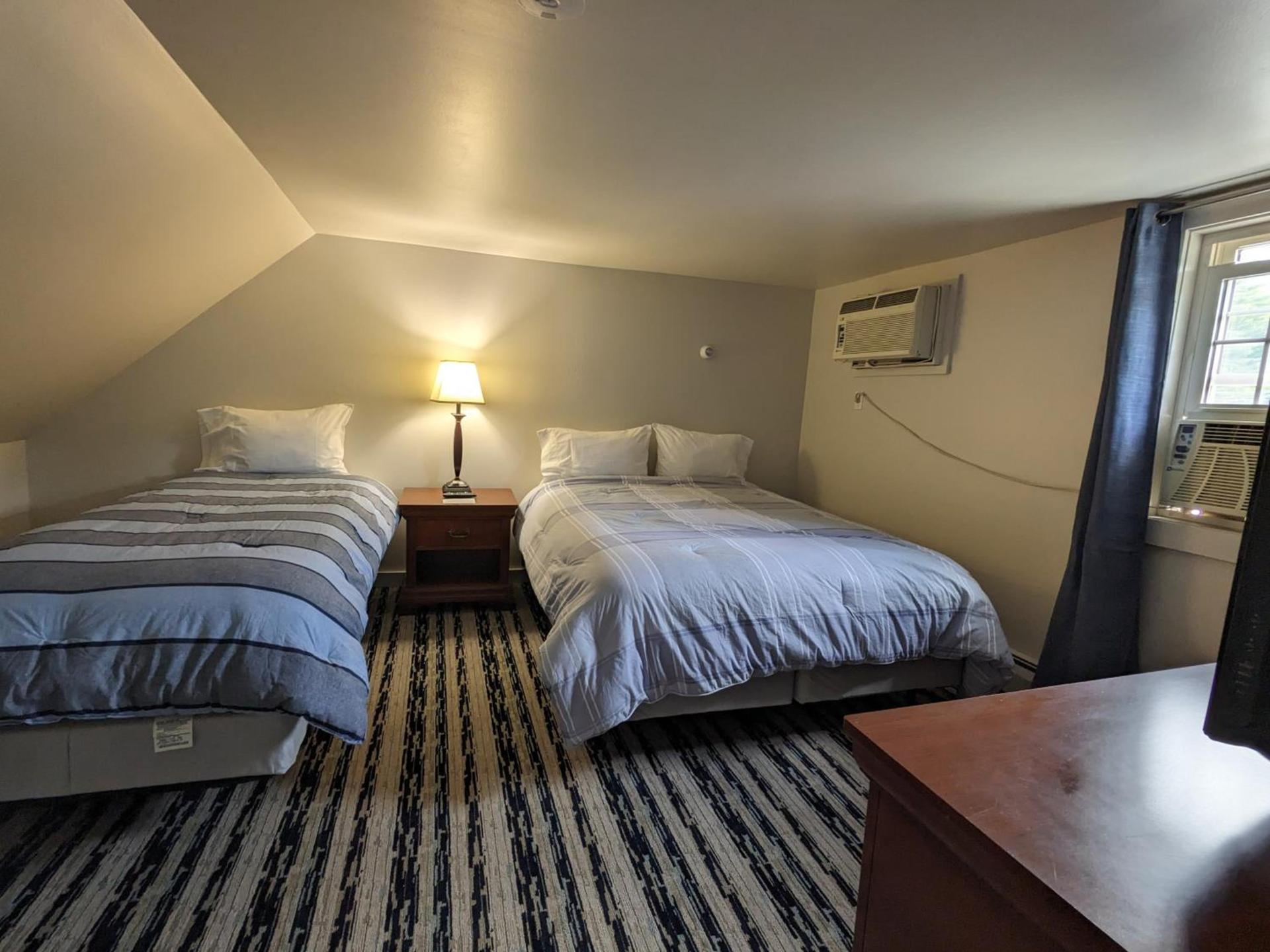 Perry's Motel and Cottages photo 16