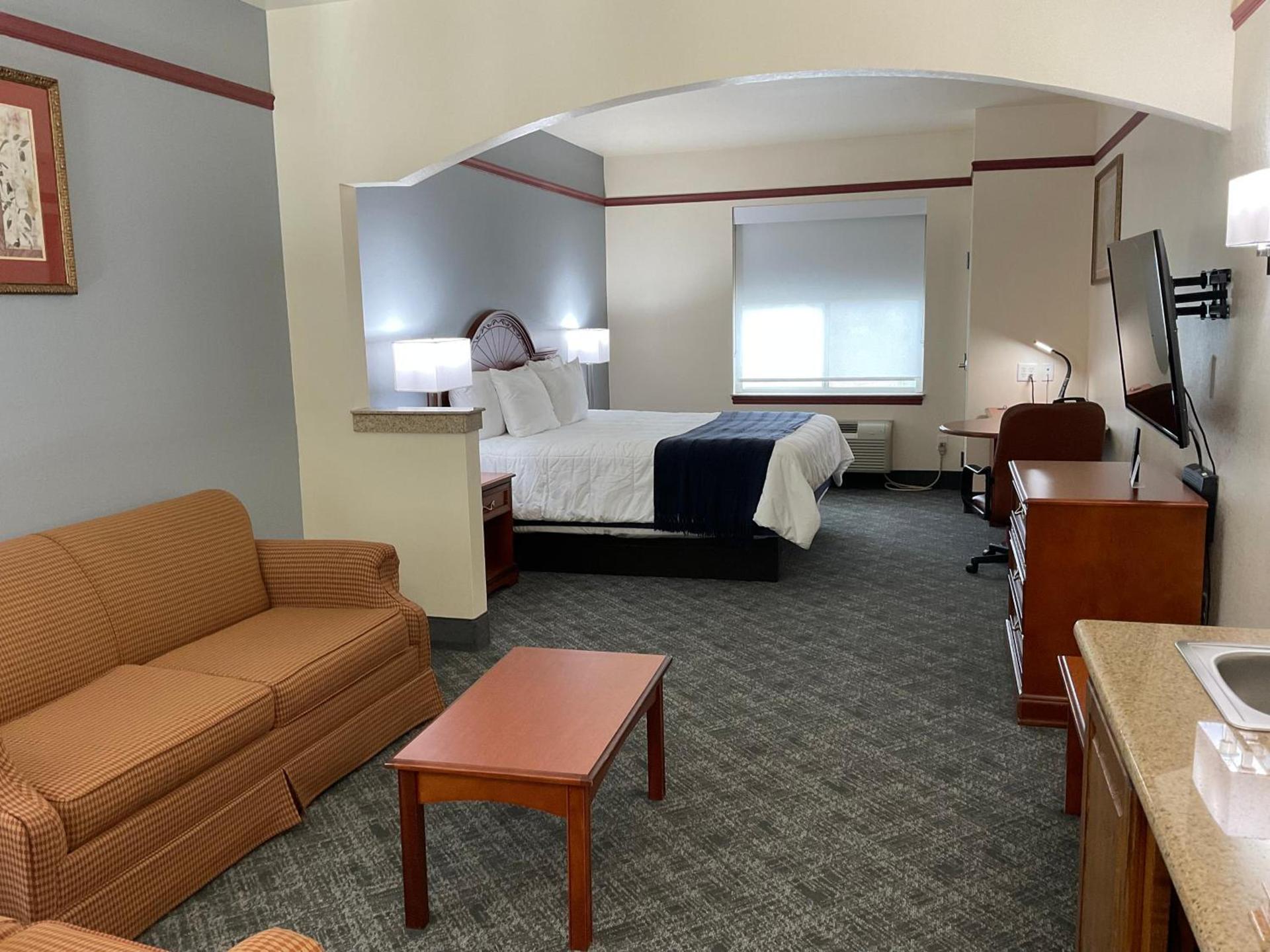 Budget Host Inn and Suites Cameron photo 15