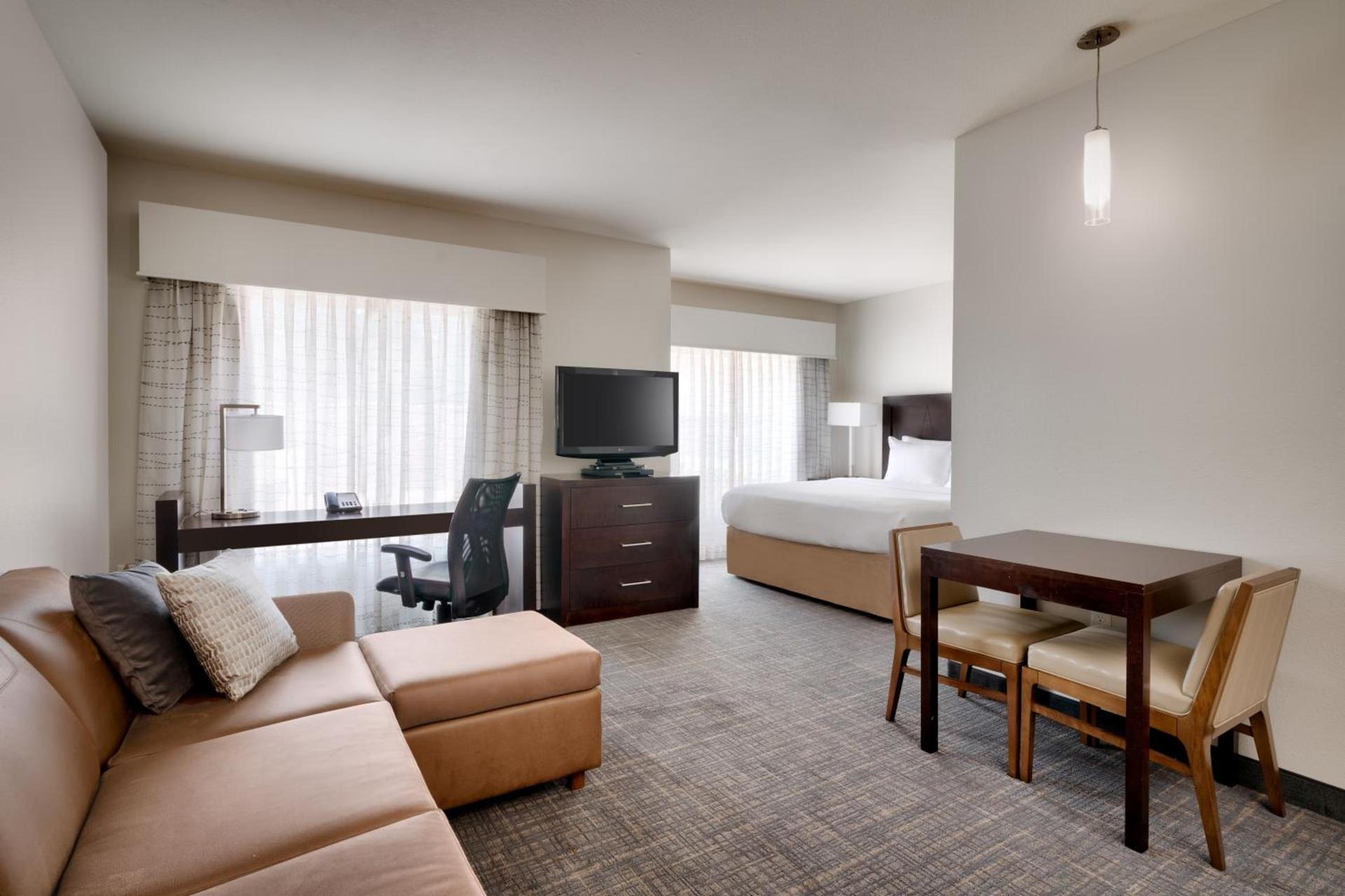 Residence Inn by Marriott Houston I-10 West/Park Row photo 16