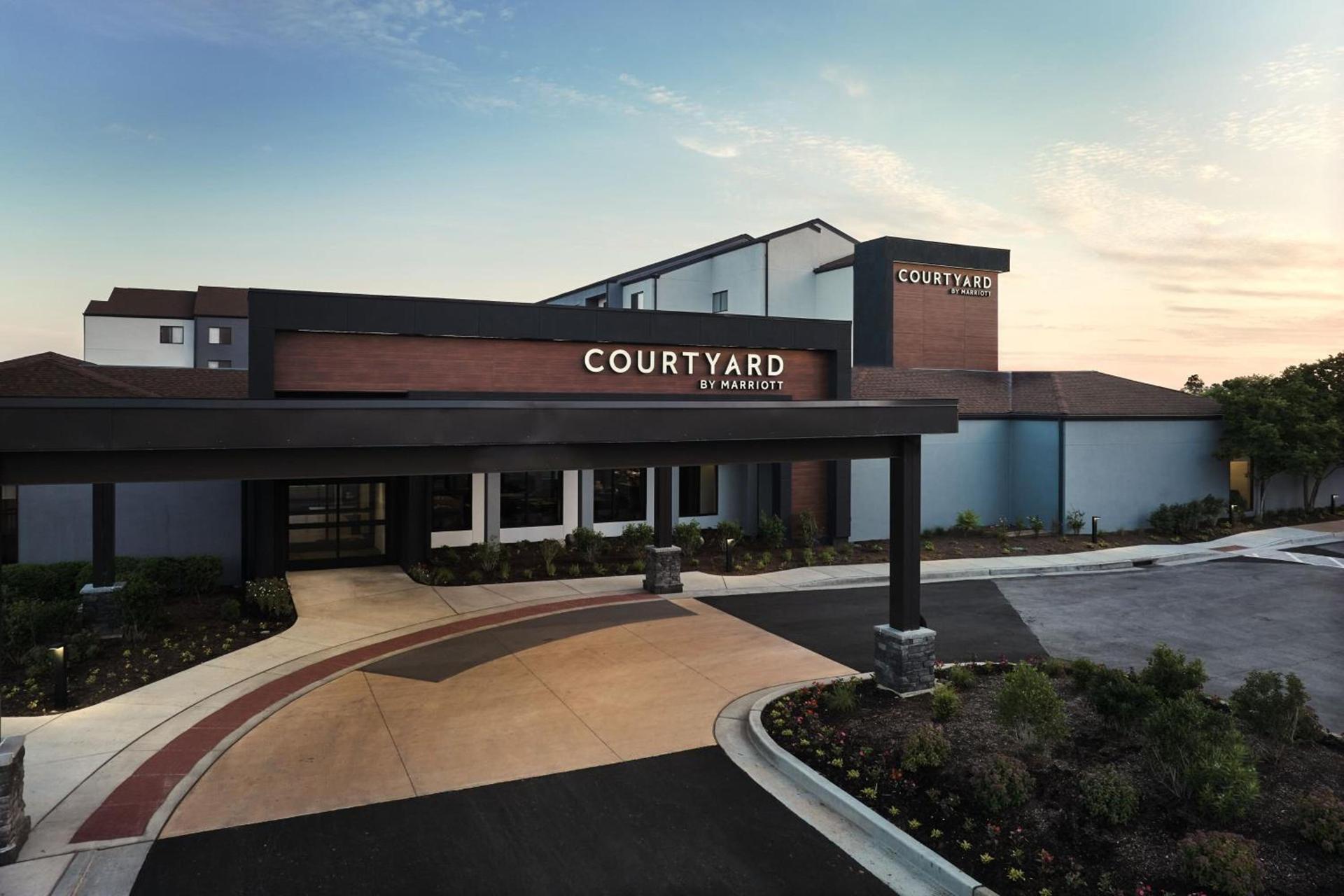 Courtyard by Marriott St. Louis Downtown West photo 3