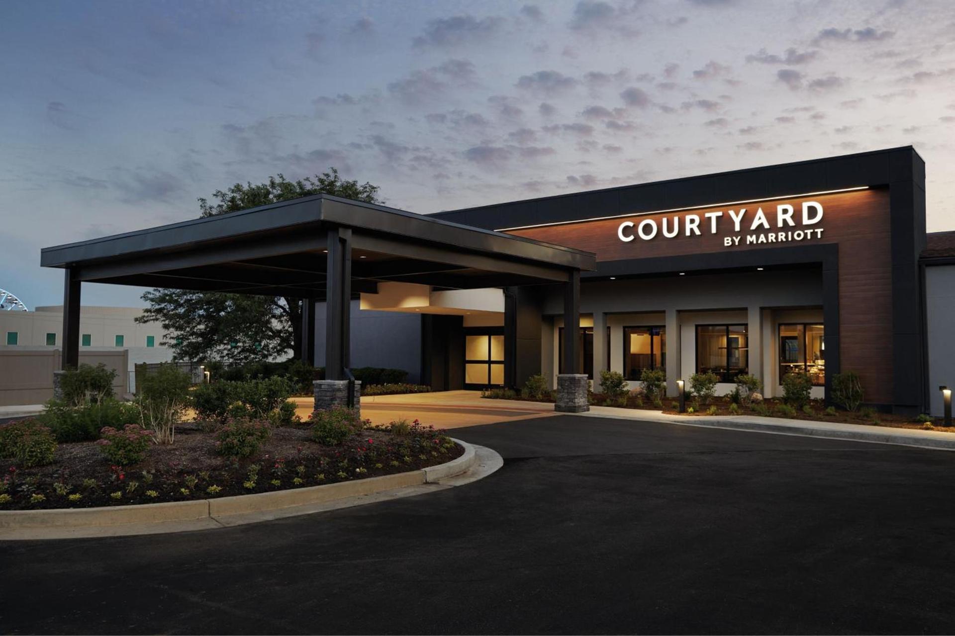 Courtyard by Marriott St. Louis Downtown West photo 1