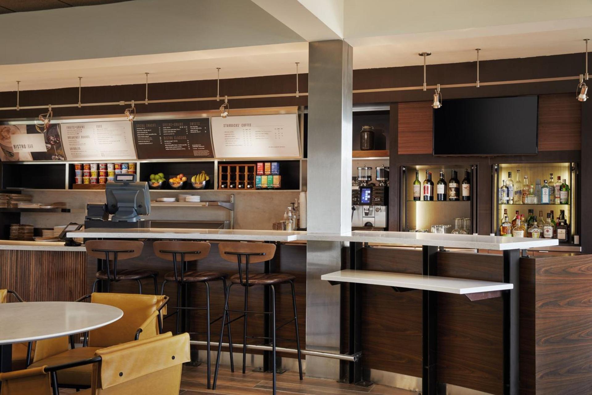 Courtyard by Marriott St. Louis Downtown West photo 28