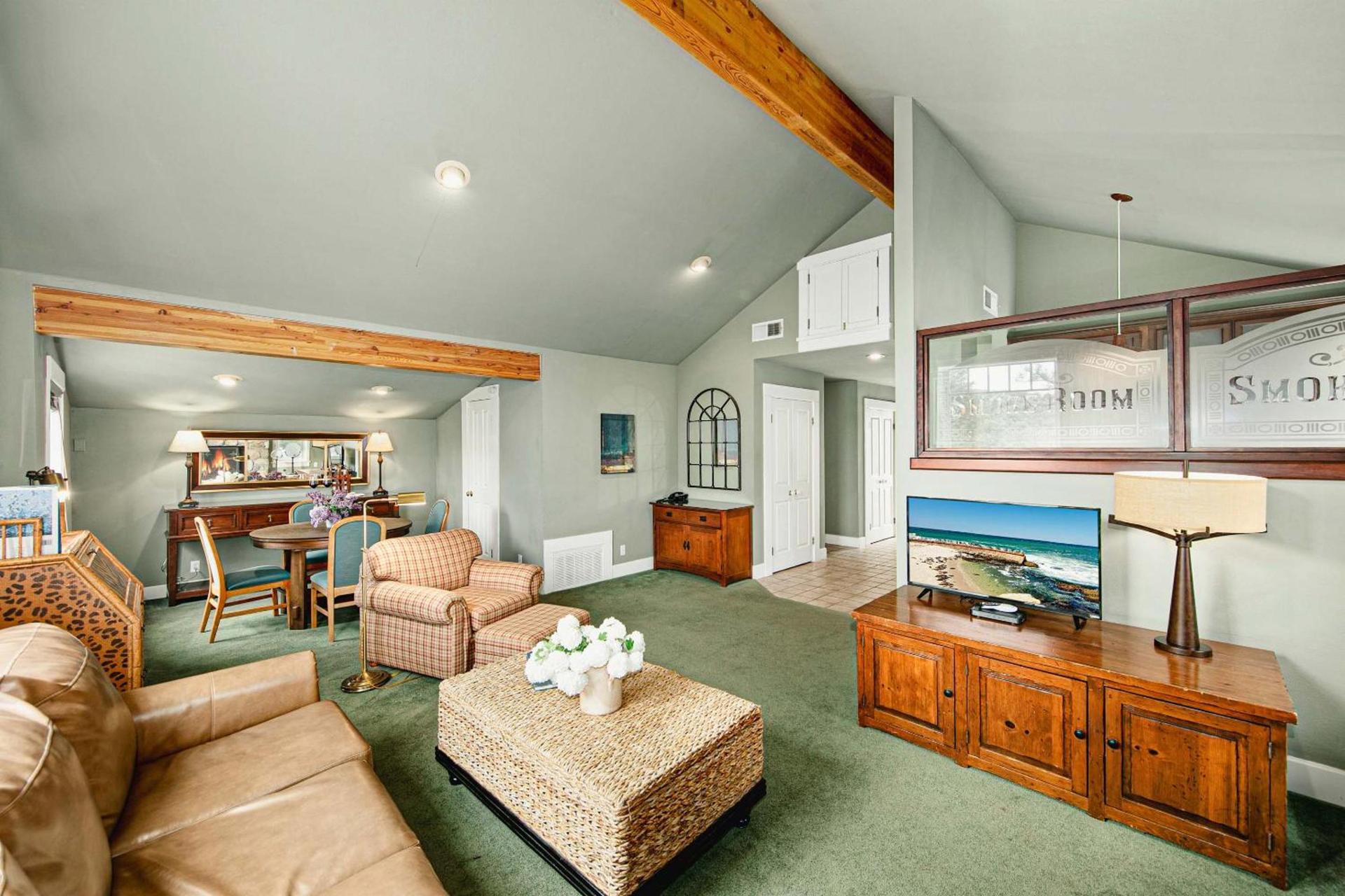 Orchard Hill photo 85