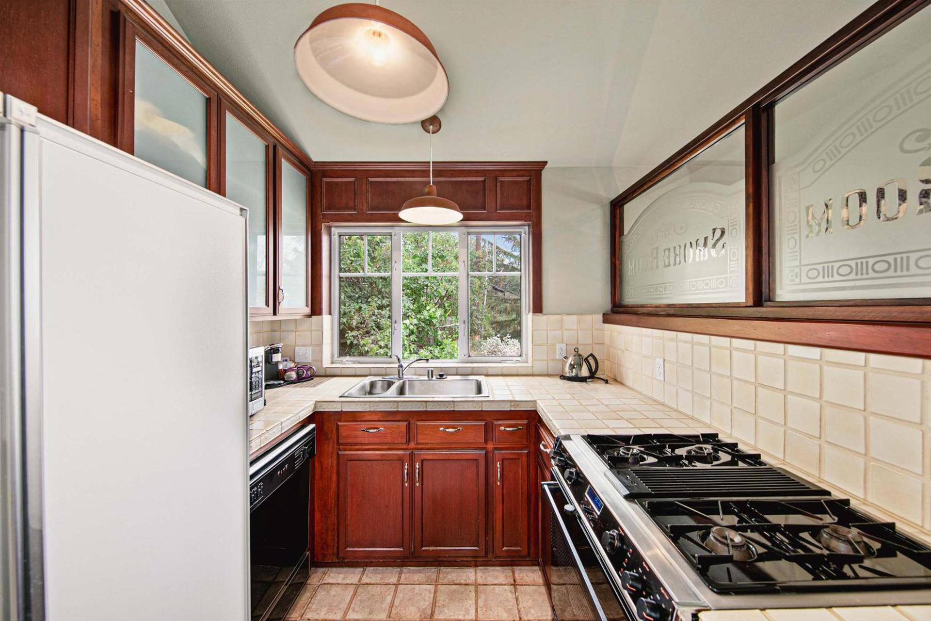 Orchard Hill photo 86
