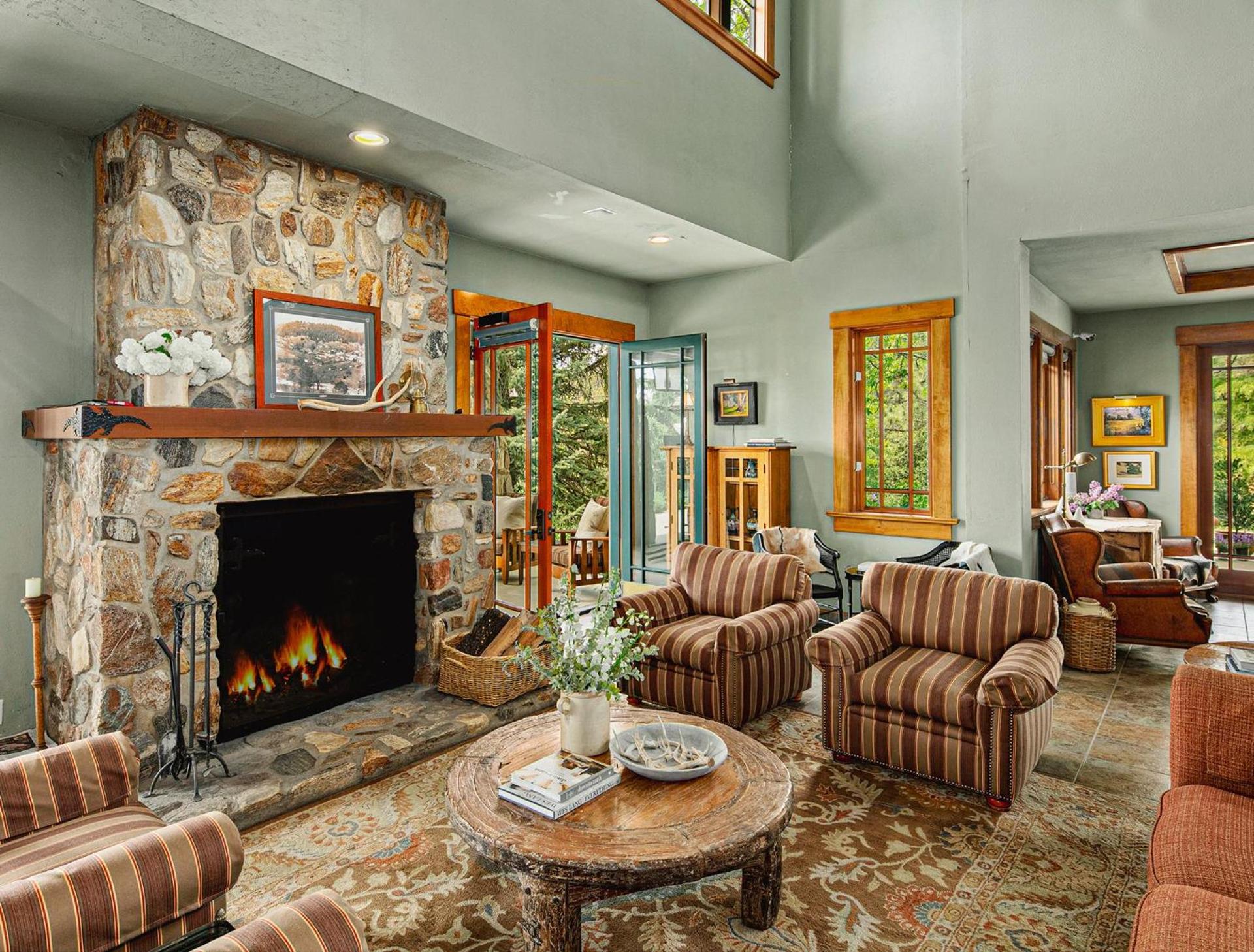 Orchard Hill photo 99