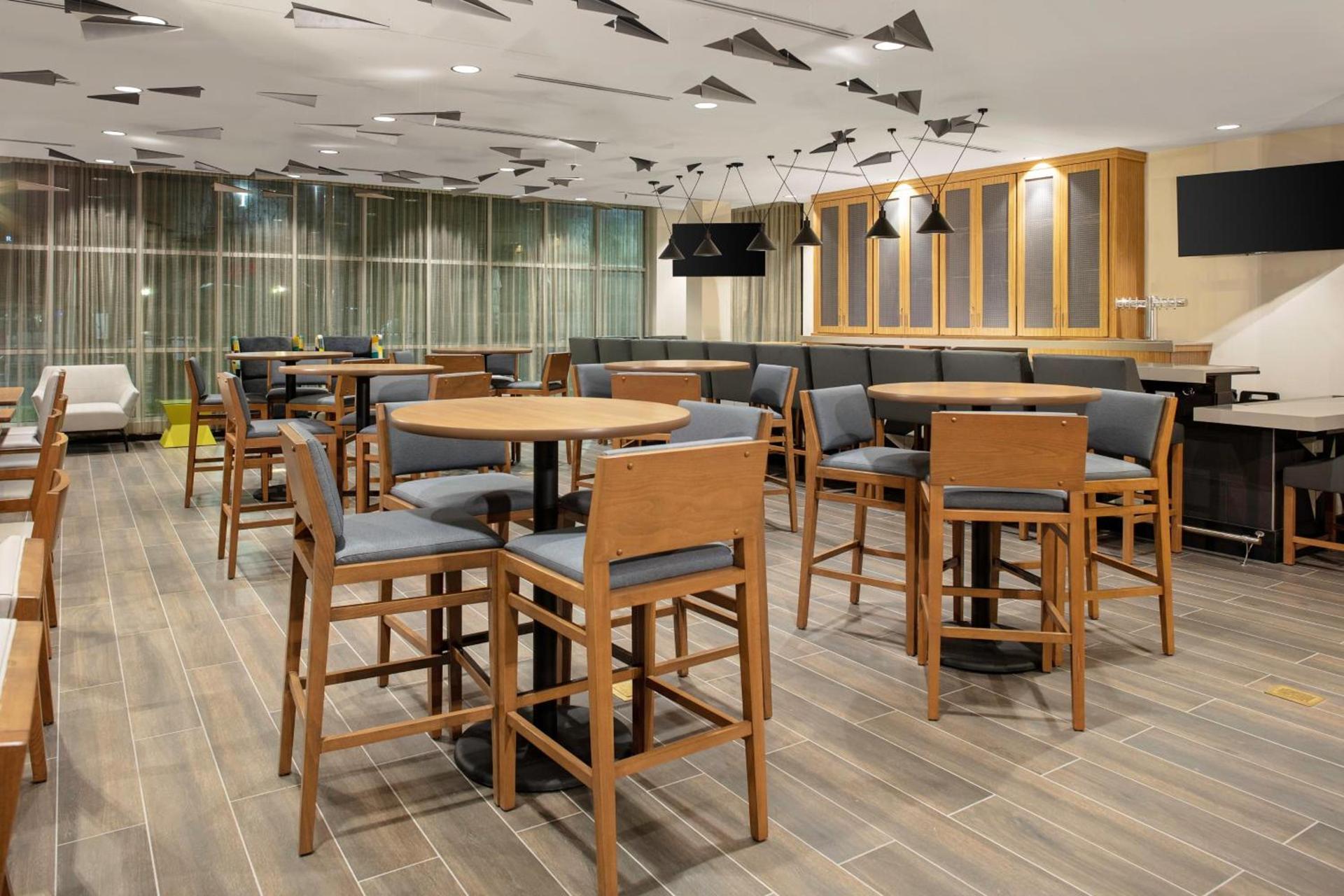 TownePlace Suites by Marriott Orlando Airport photo 5