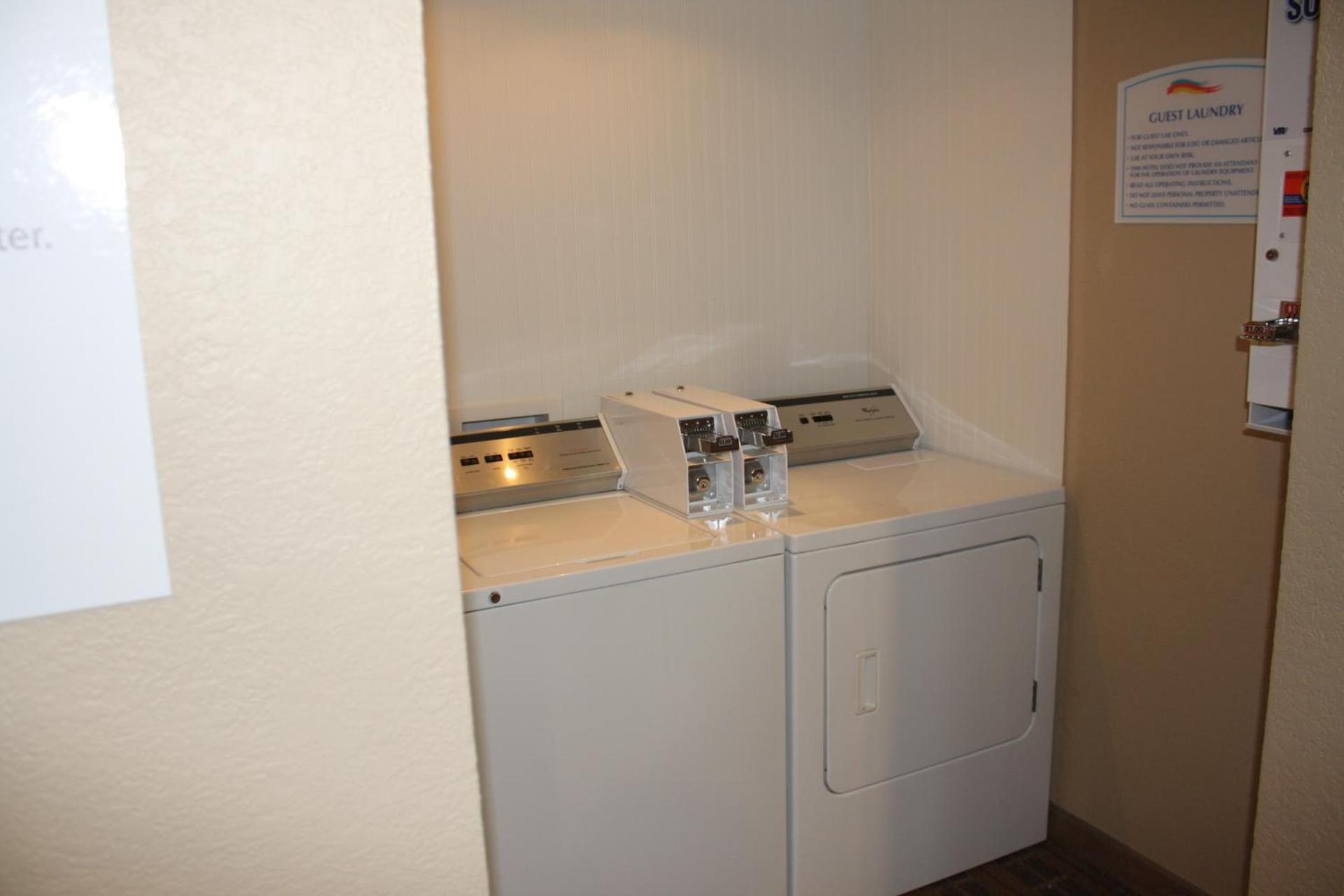 Baymont by Wyndham Crestview photo 25