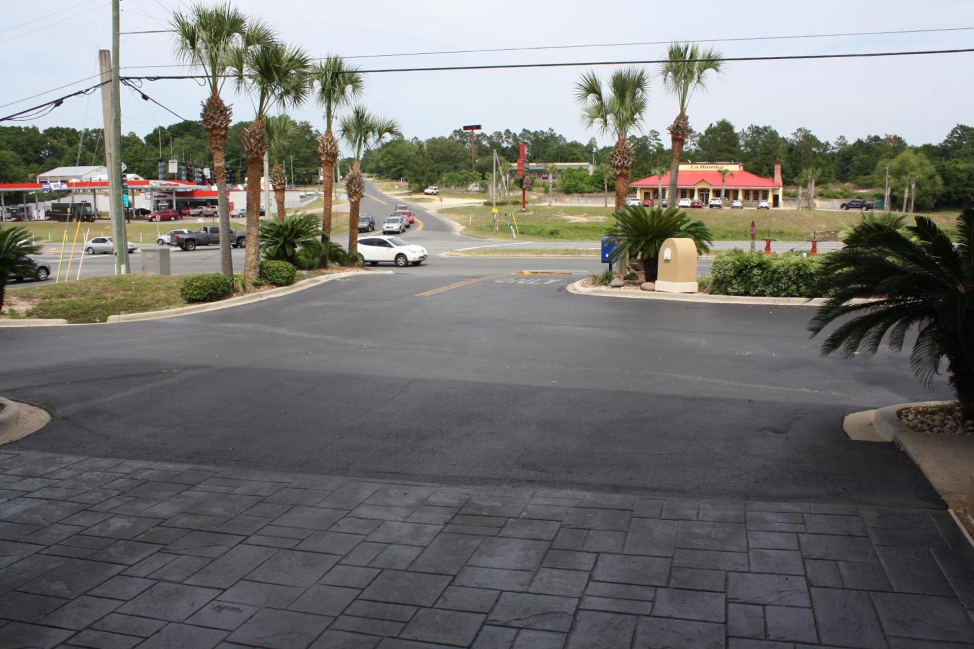 Baymont by Wyndham Crestview photo 24