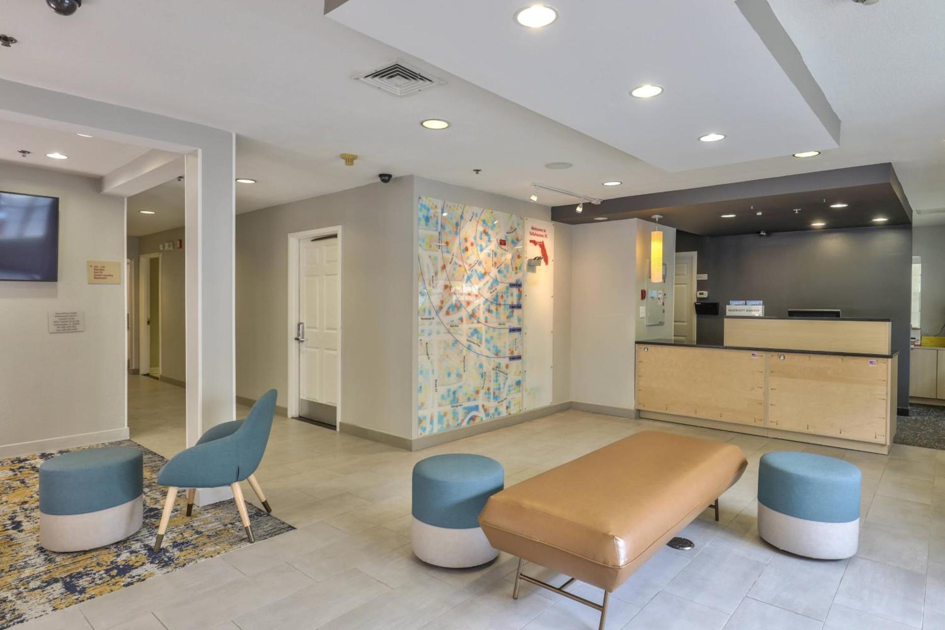 MainStay Suites photo 4