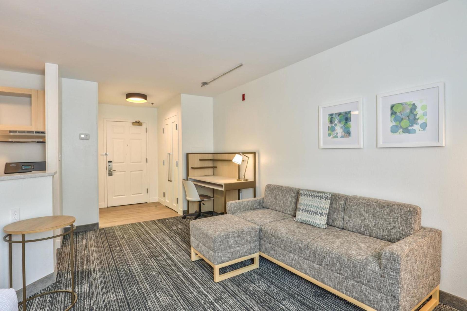MainStay Suites photo 8