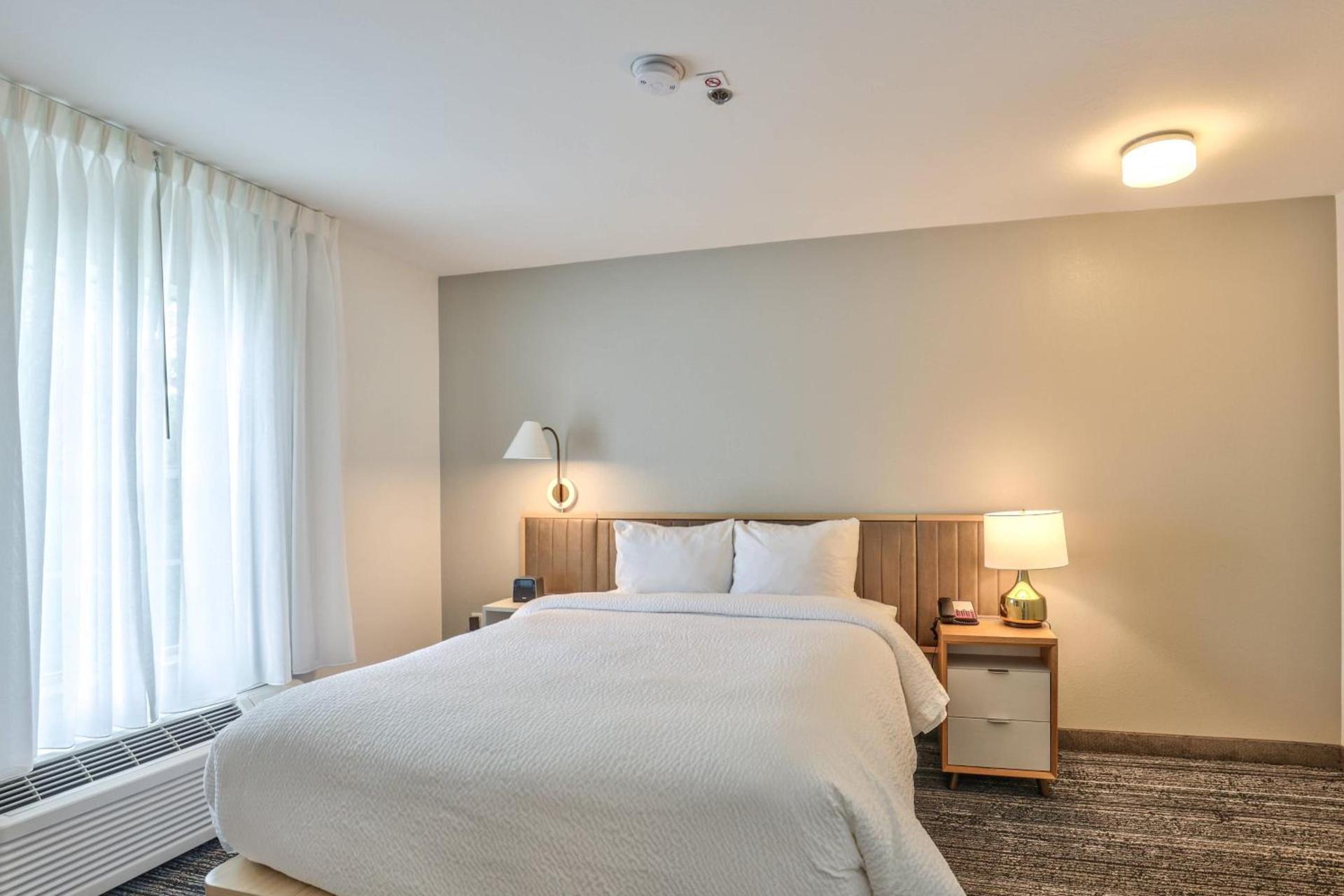 MainStay Suites photo 9