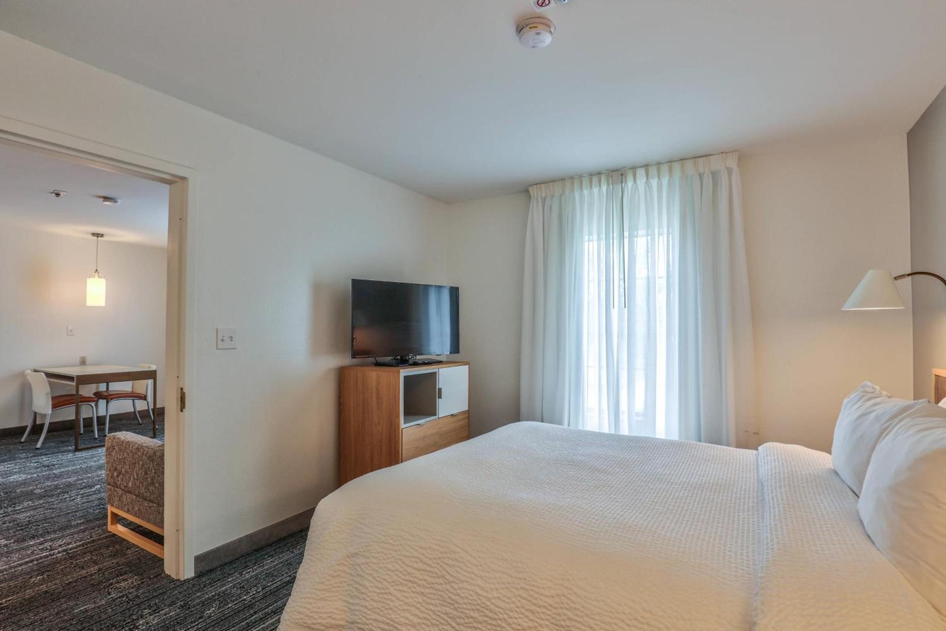 MainStay Suites photo 11