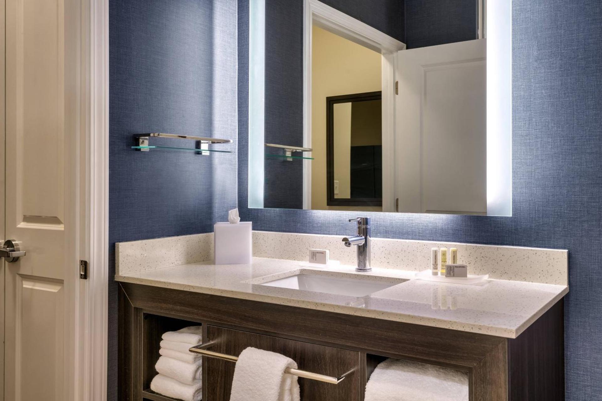 Residence Inn by Marriott Brunswick photo 21