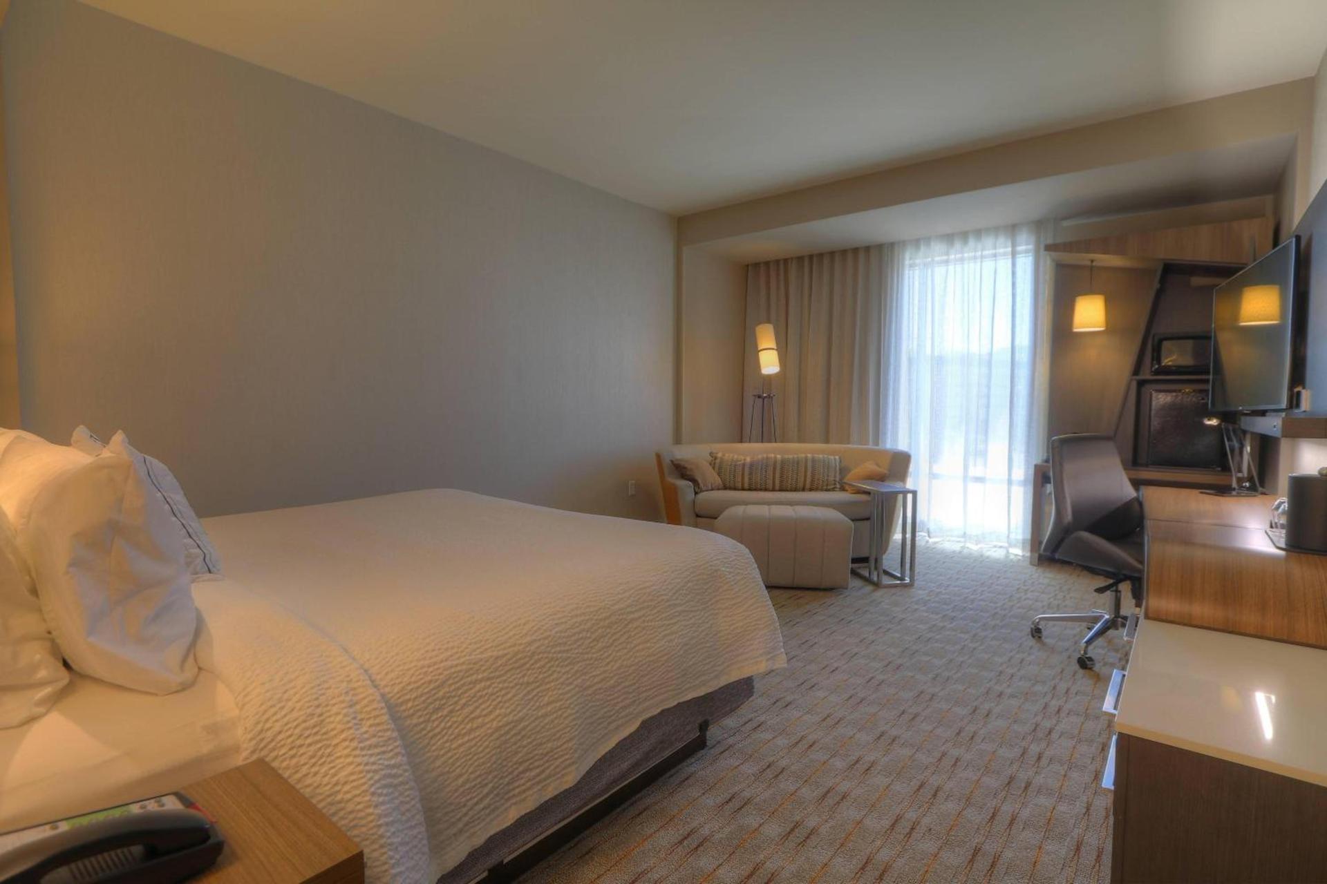 Courtyard by Marriott Pigeon Forge photo 42