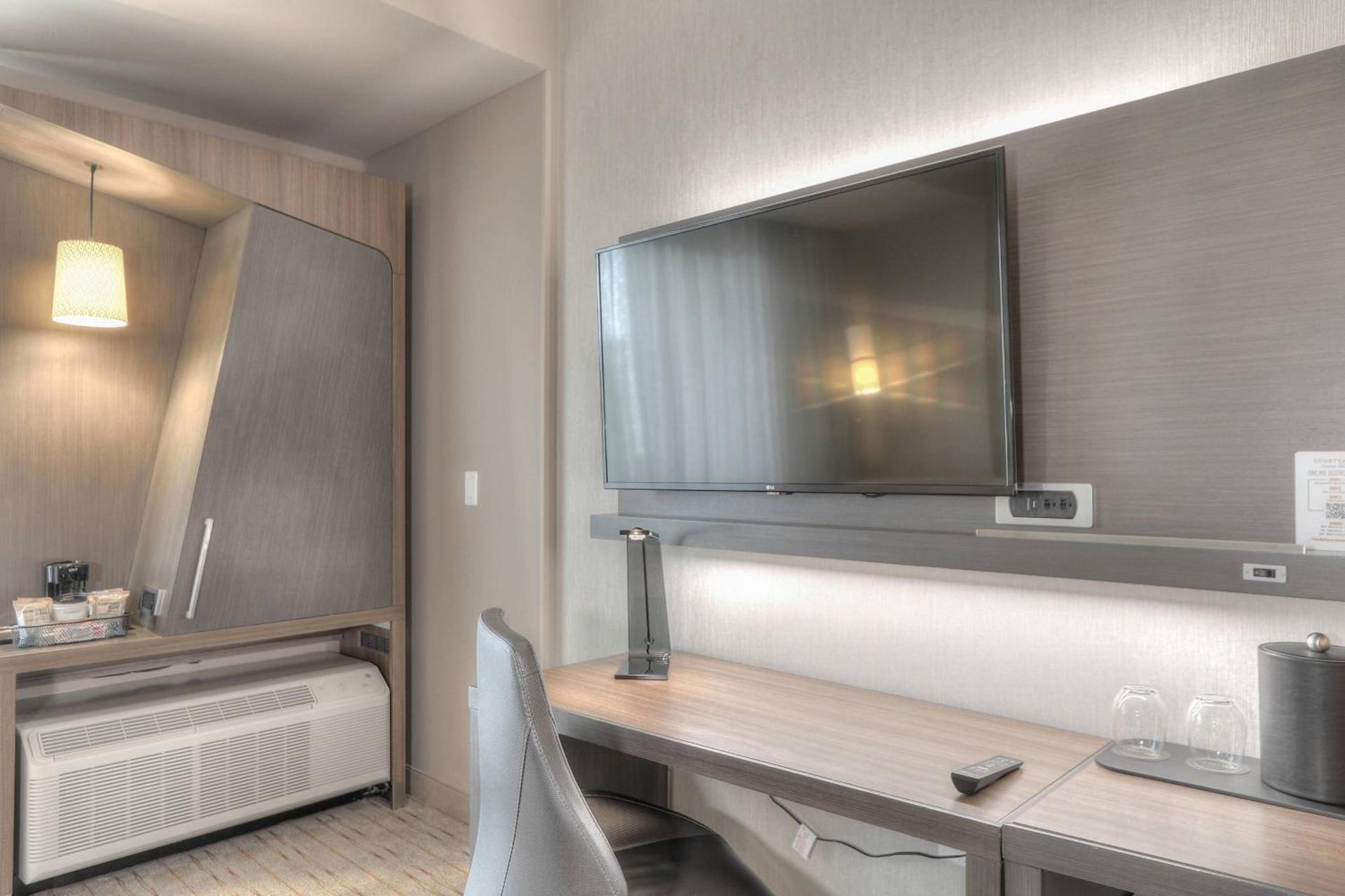 Courtyard by Marriott Pigeon Forge photo 48