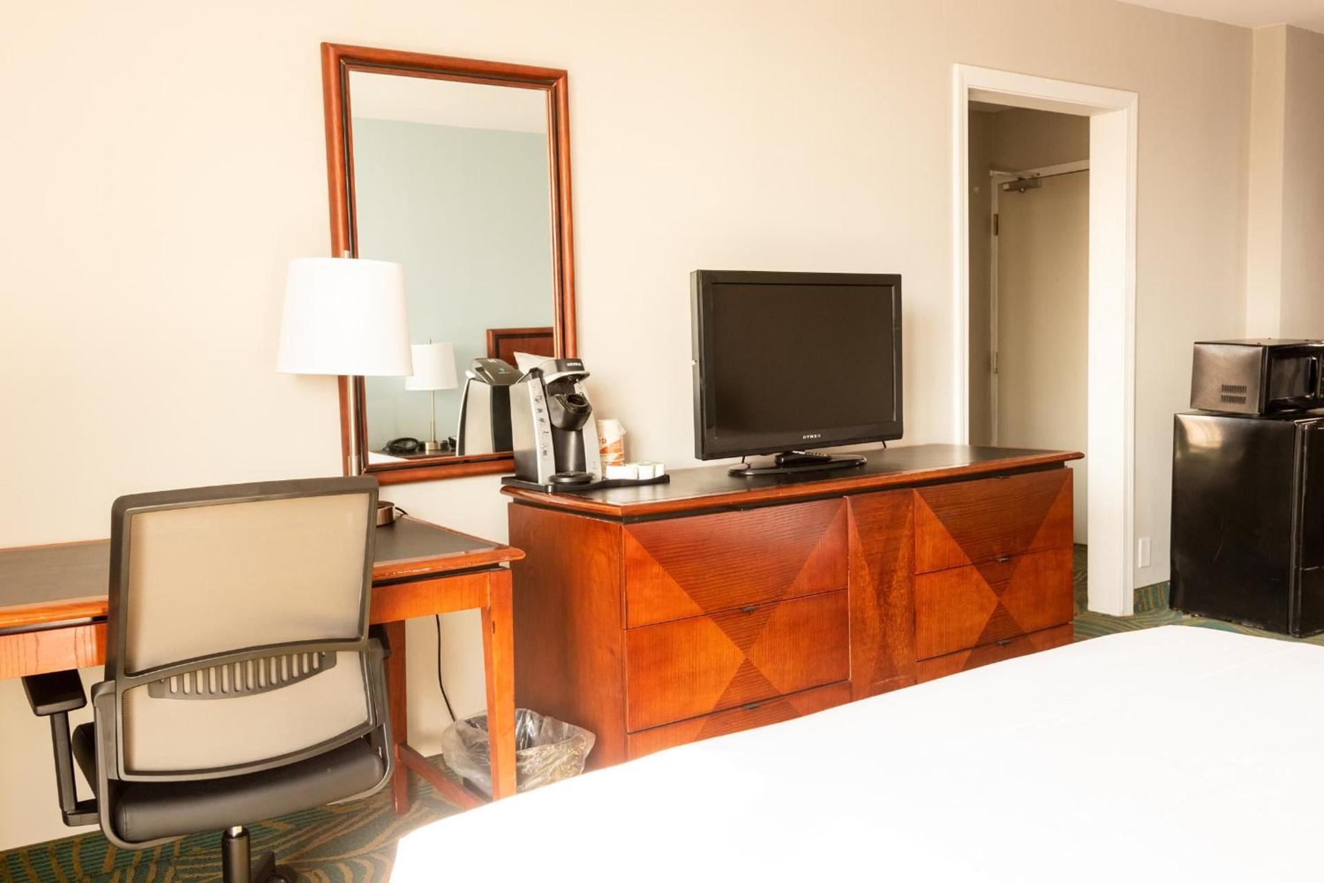 Silver Beach Hotel photo 24