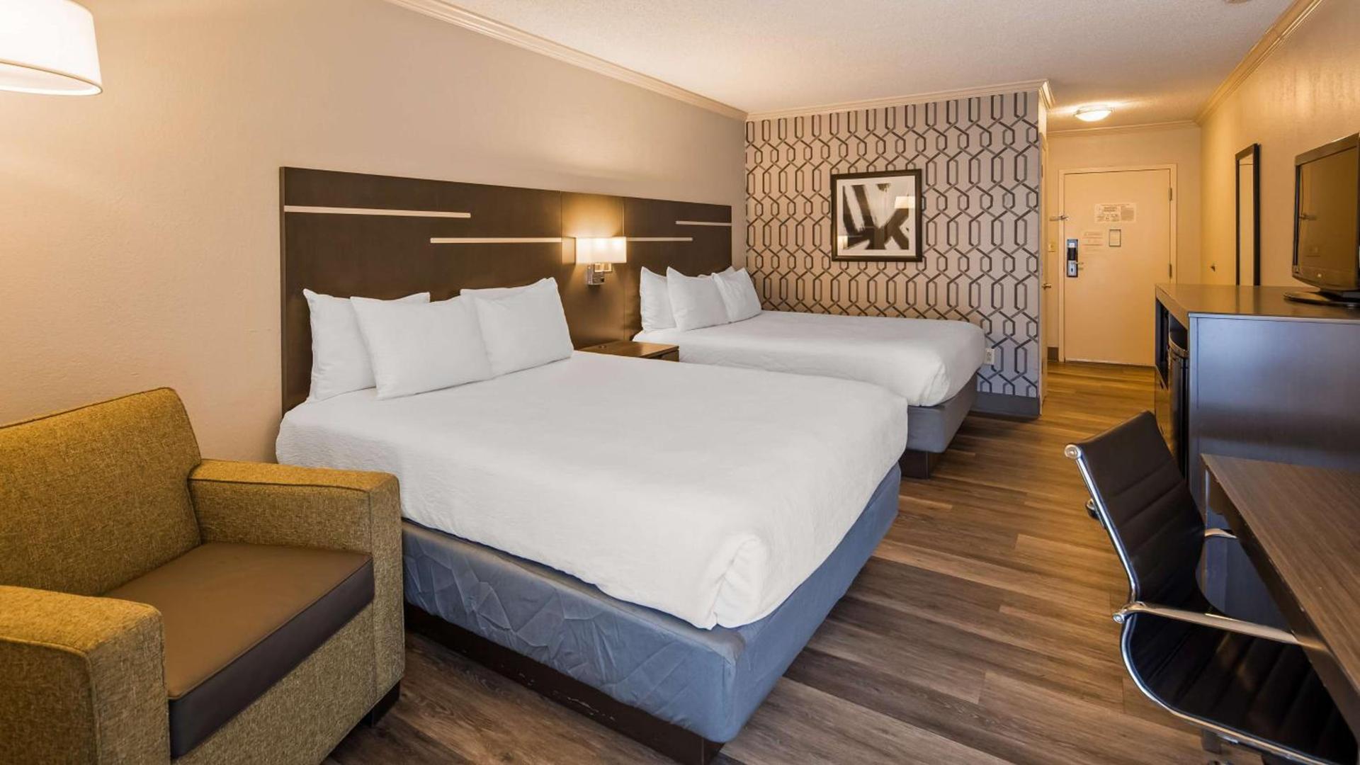 Best Western Plus Morristown Conference Center photo 9