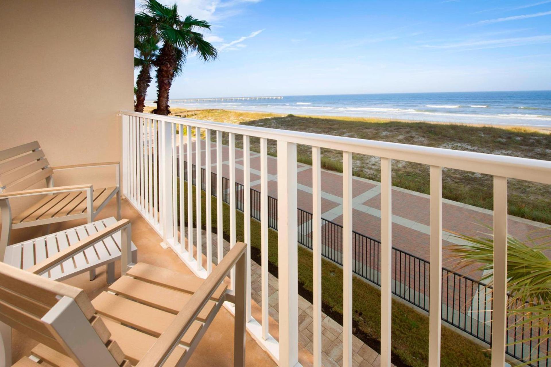 Four Points by Sheraton Jacksonville Beachfront photo 12