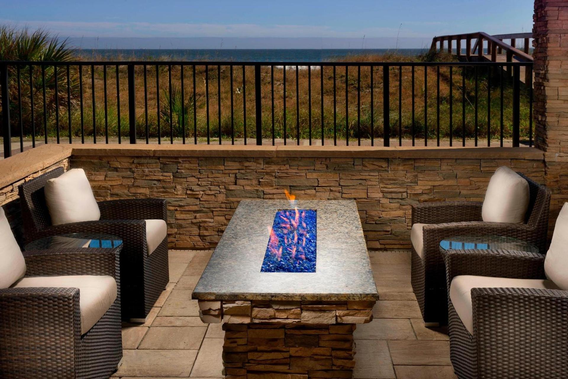 Four Points by Sheraton Jacksonville Beachfront photo 7